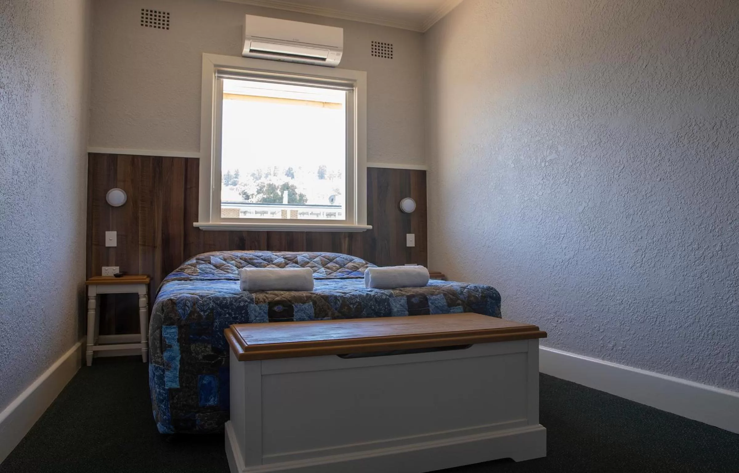 Bedroom, Bed in Criterion Hotel Gundagai