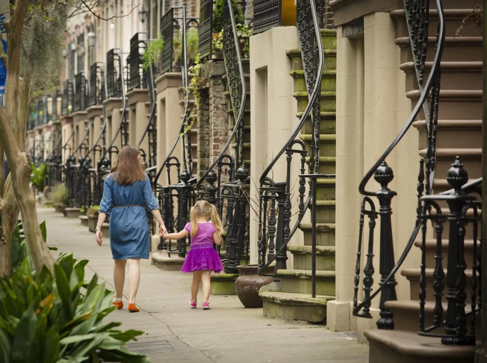 People in River Street Inn