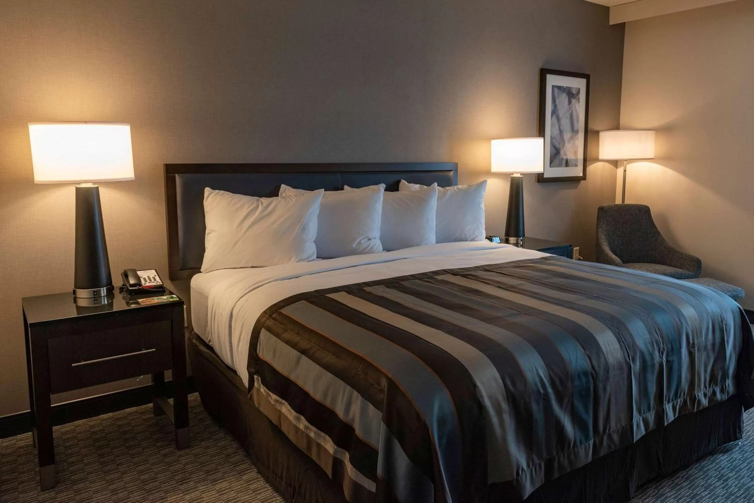 Photo of the whole room, Bed in Wingate by Wyndham Angola