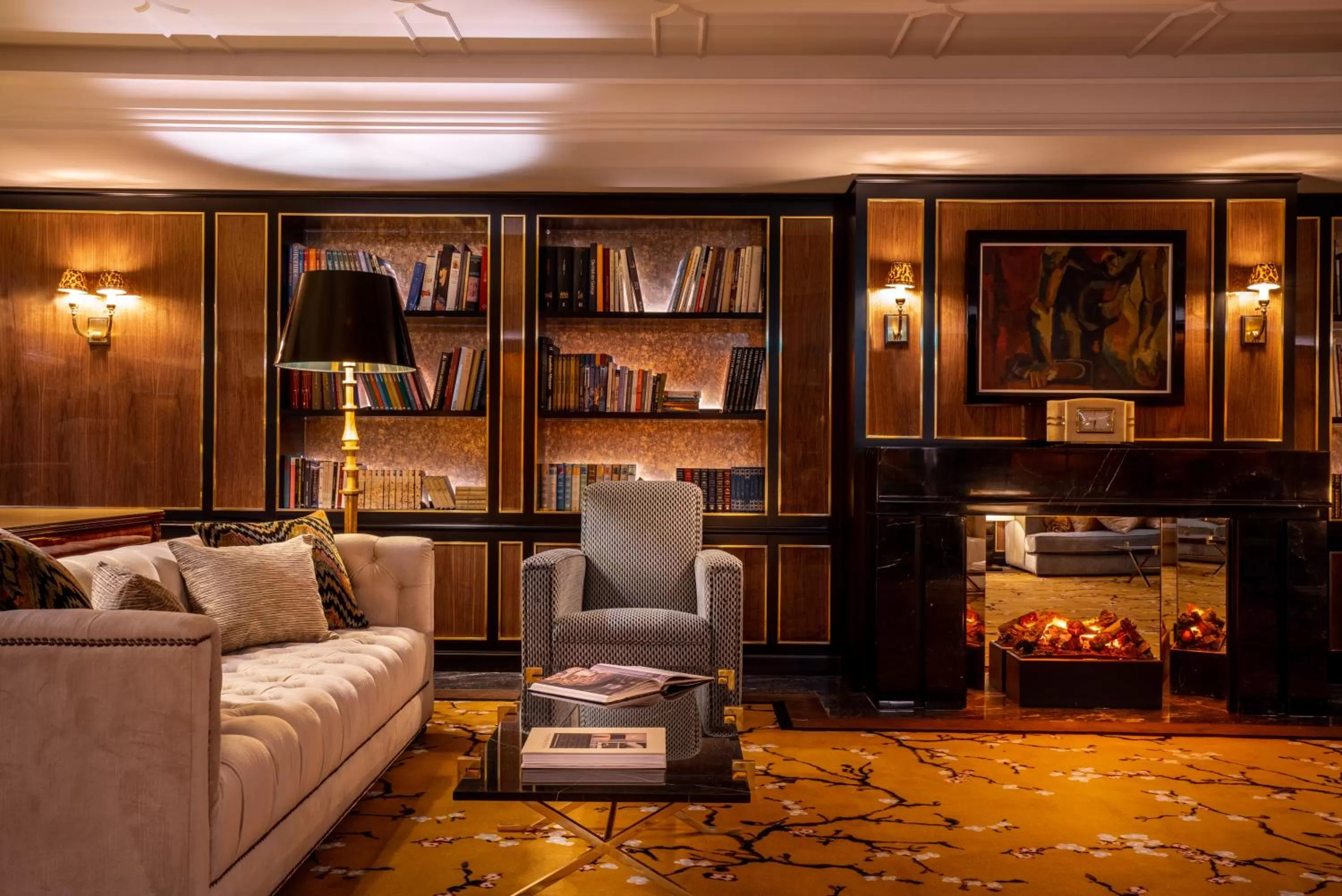 Library in Maison Albar - Le Monumental Palace