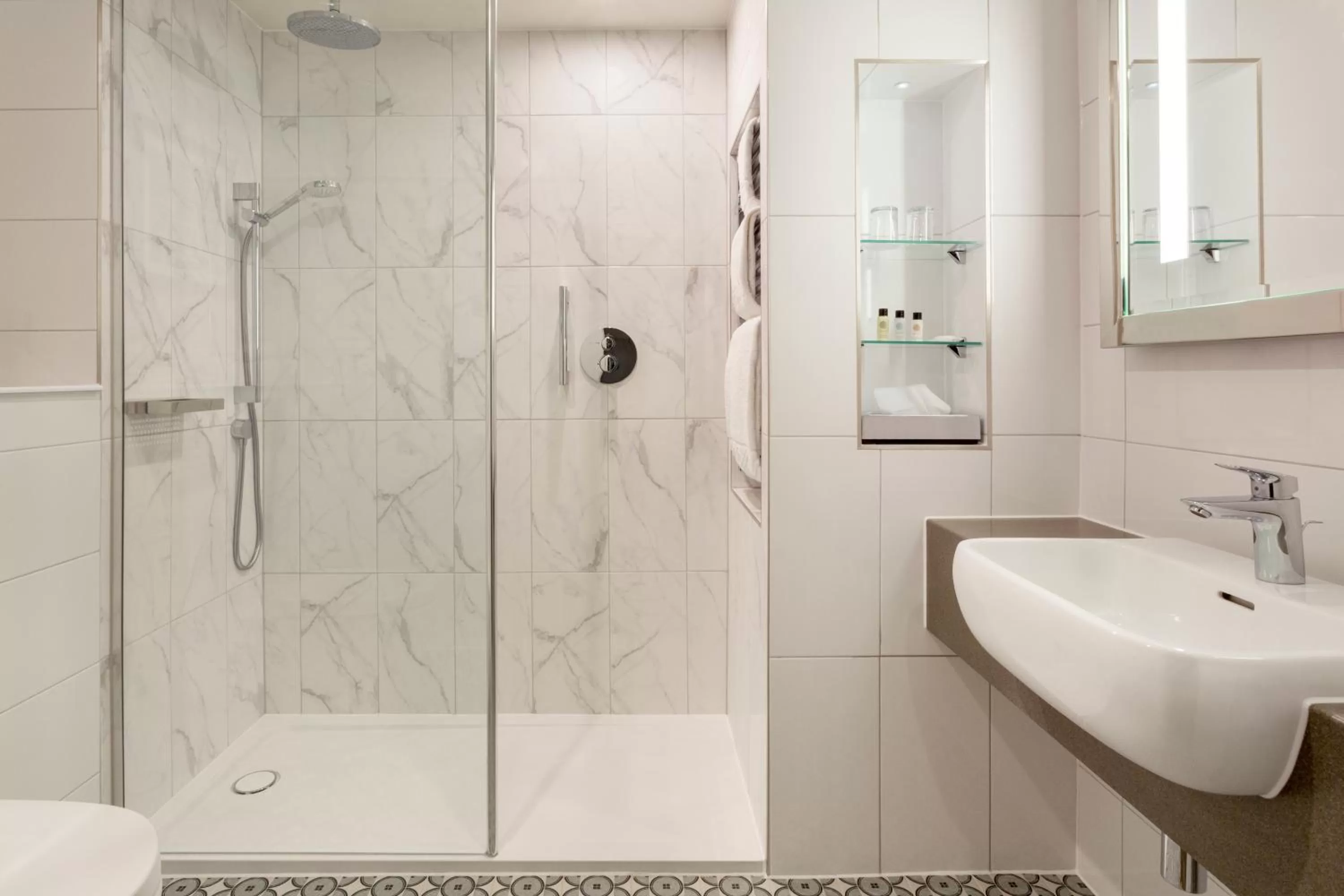 Bathroom in Bridgewood Manor Hotel & Spa