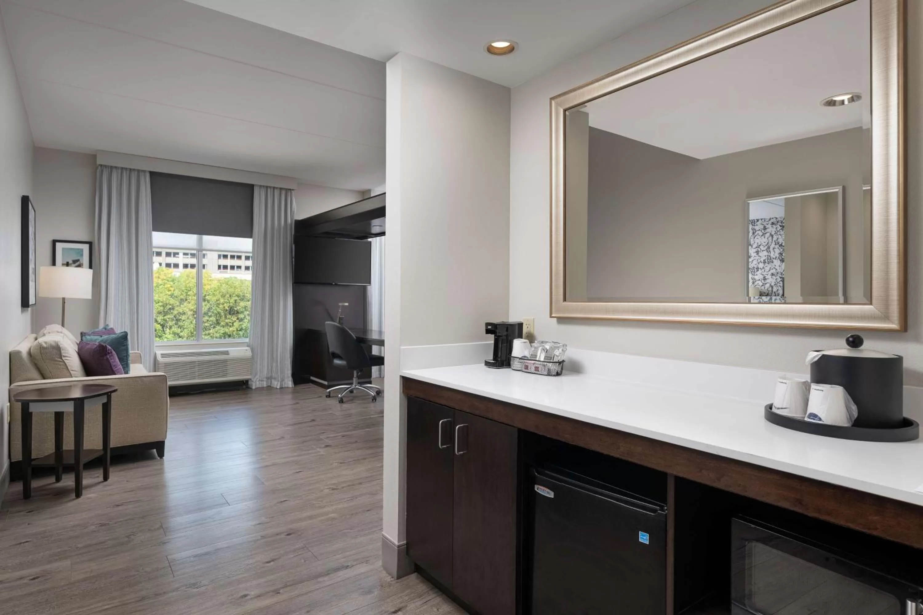 Photo of the whole room in Hampton Inn & Suites Chattanooga Downtown