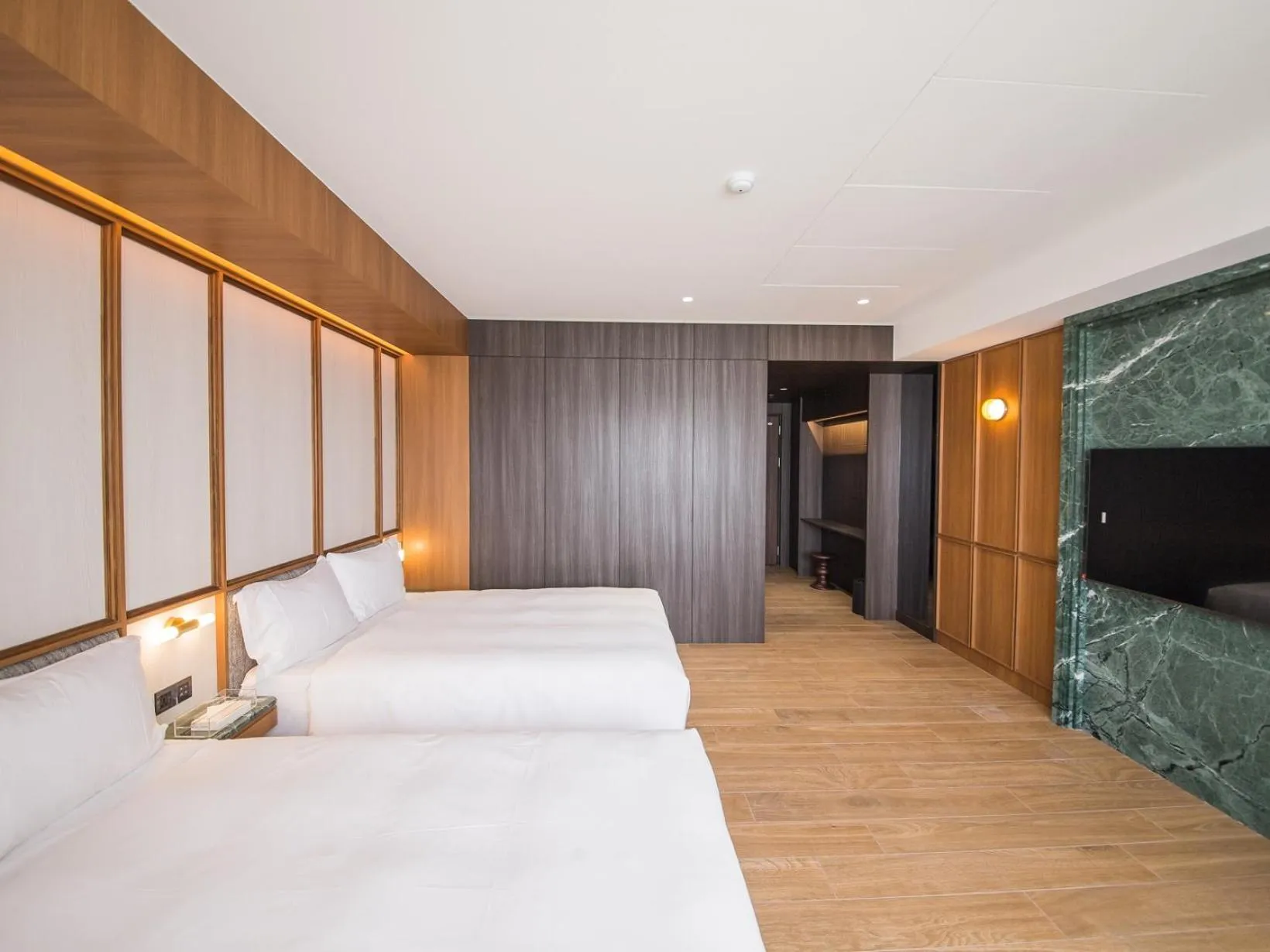 Bed in Hôtel de Ľeau