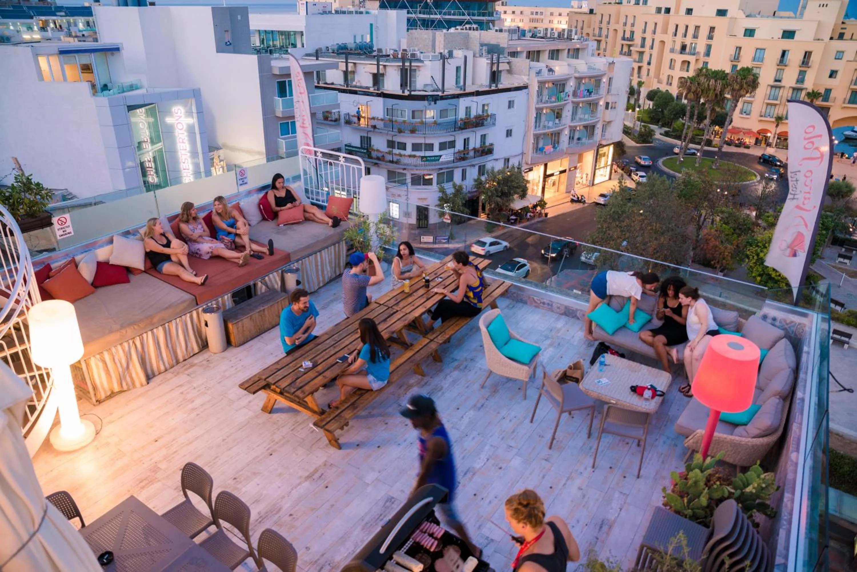 Balcony/Terrace in Marco Polo Party Hostel