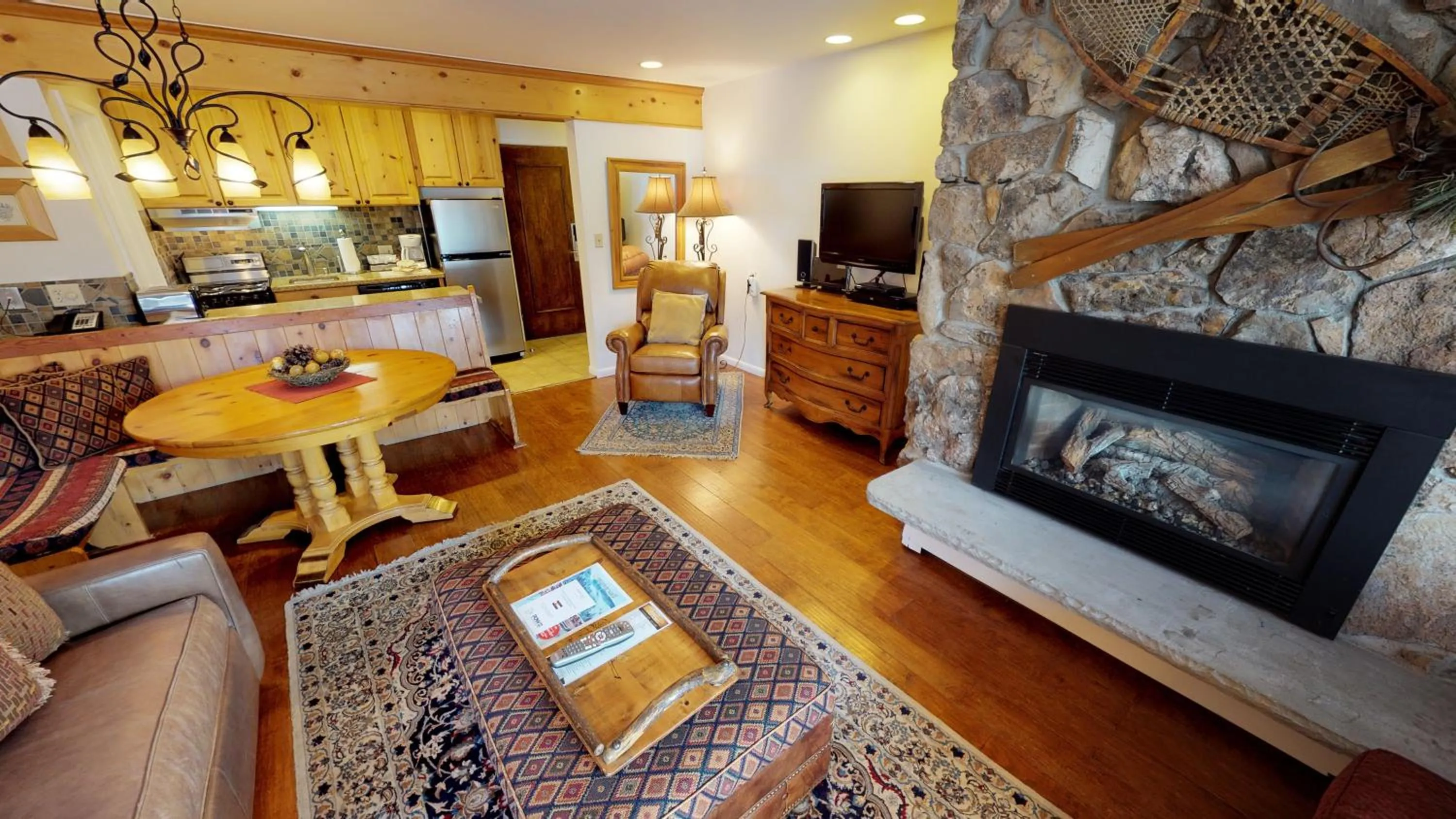 Living room in Manor Vail Lodge
