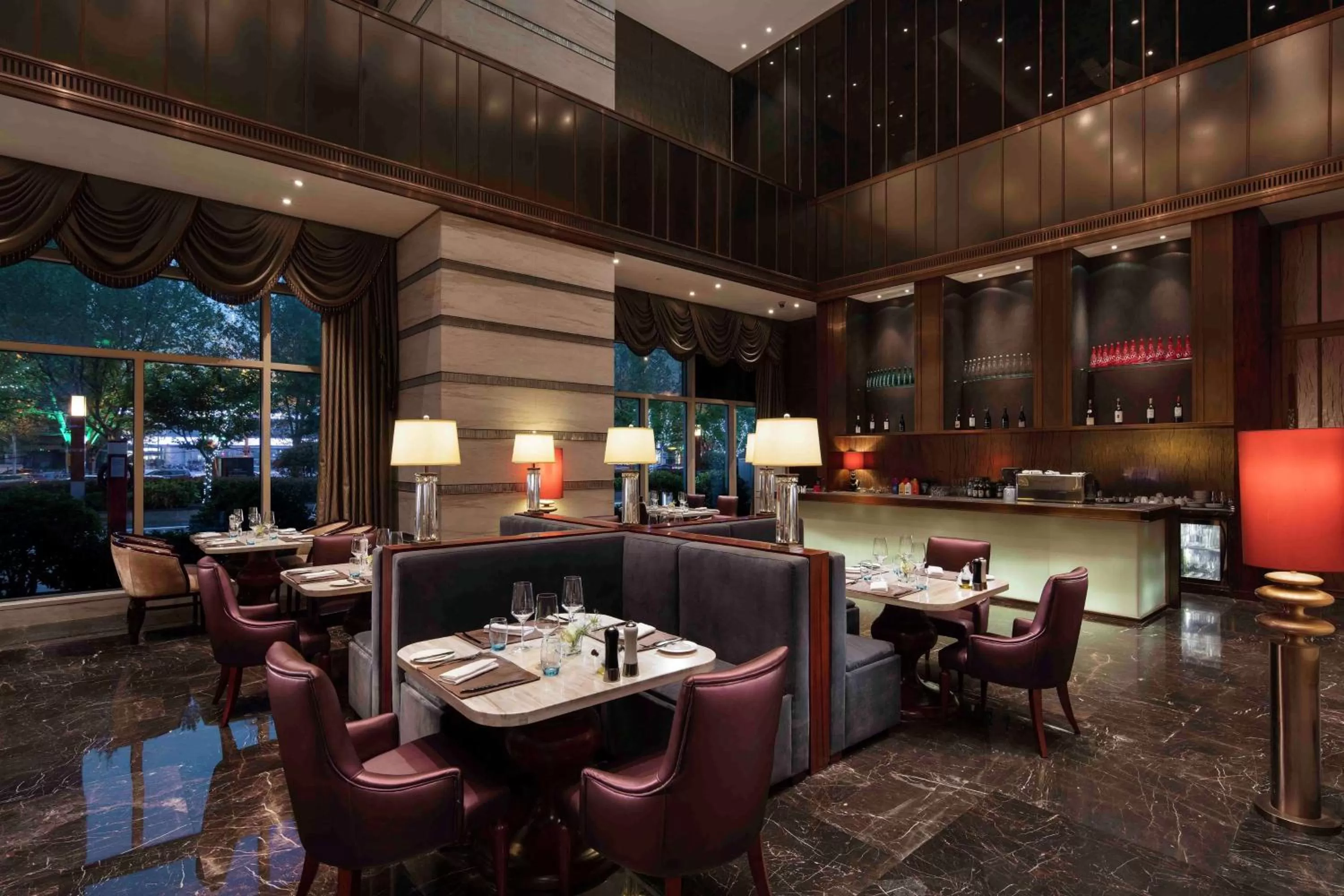 Restaurant/places to eat in Hilton Zhengzhou