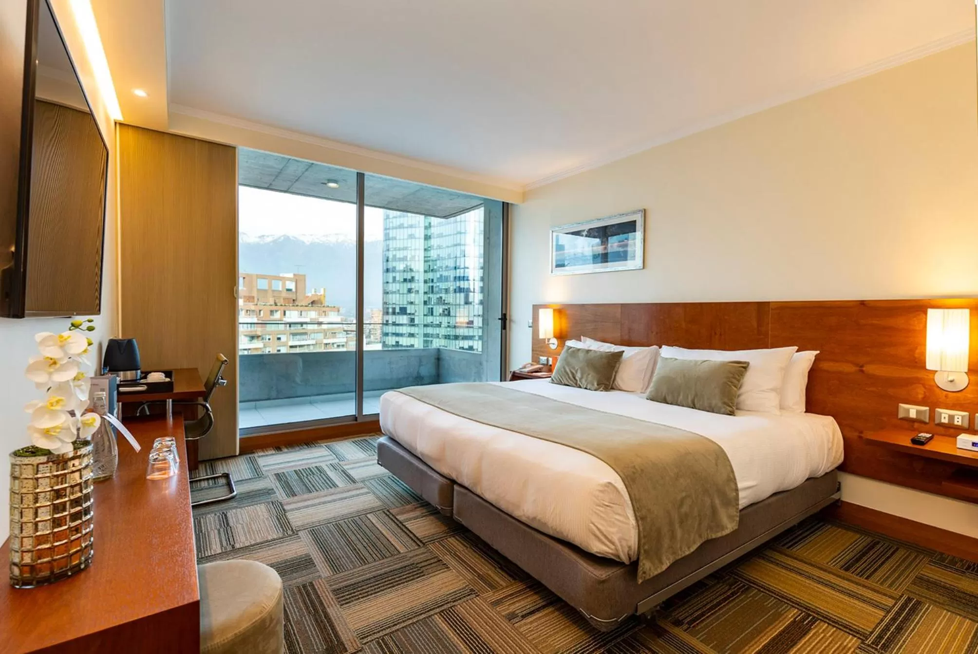 Bed in Best Western Premier Marina Las Condes