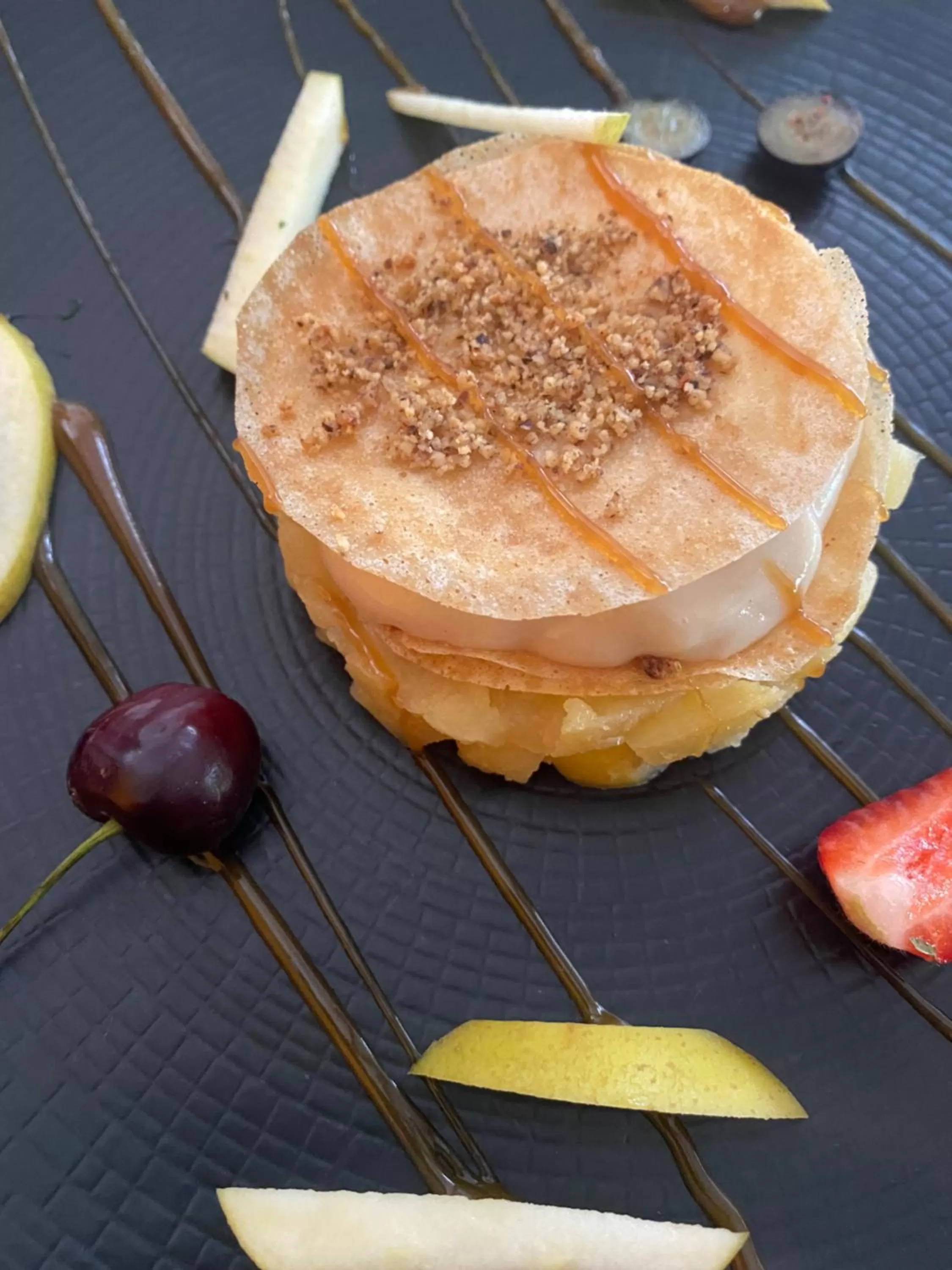 Restaurant/places to eat in Logis Hôtel Le Cygne