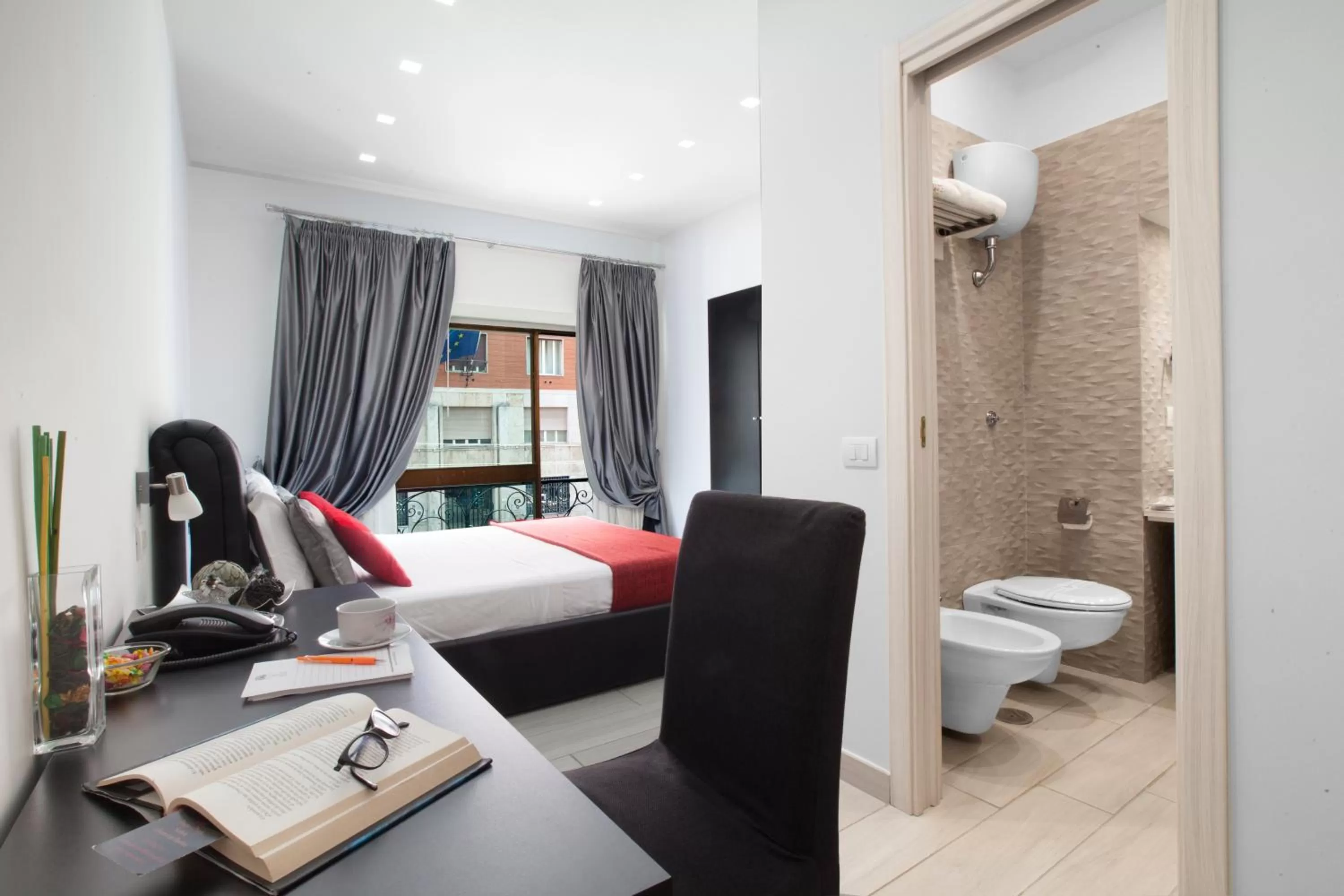 Bedroom, Bed in Suite dei Catalani