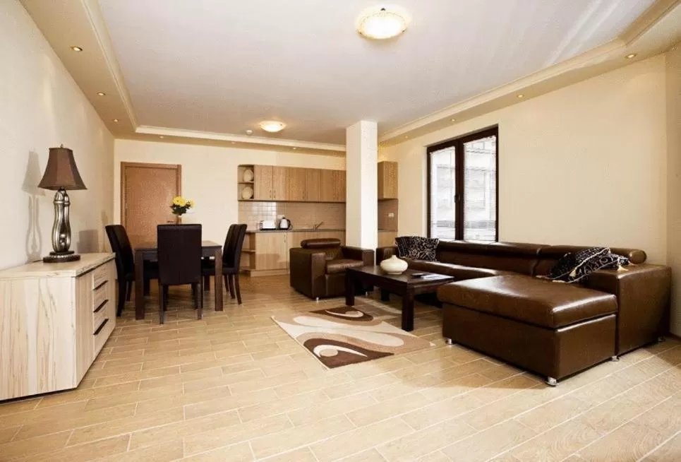 Living room in Parklands Hotel & Pool