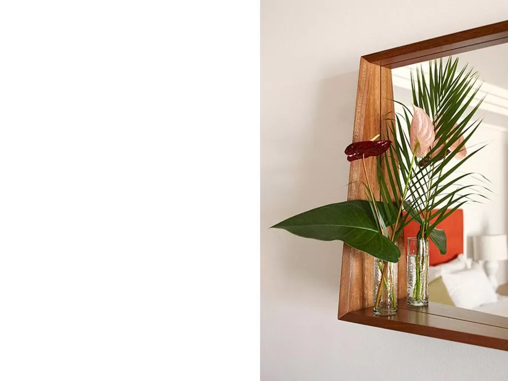 Decorative detail in Hotel Ravesis