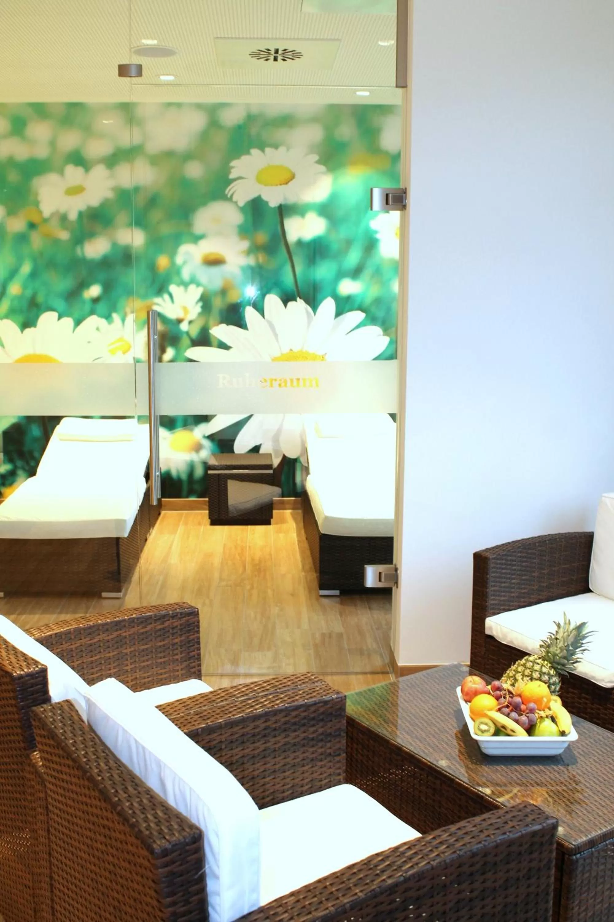 Spa and wellness centre/facilities in Best Western Queens Hotel Pforzheim-Niefern