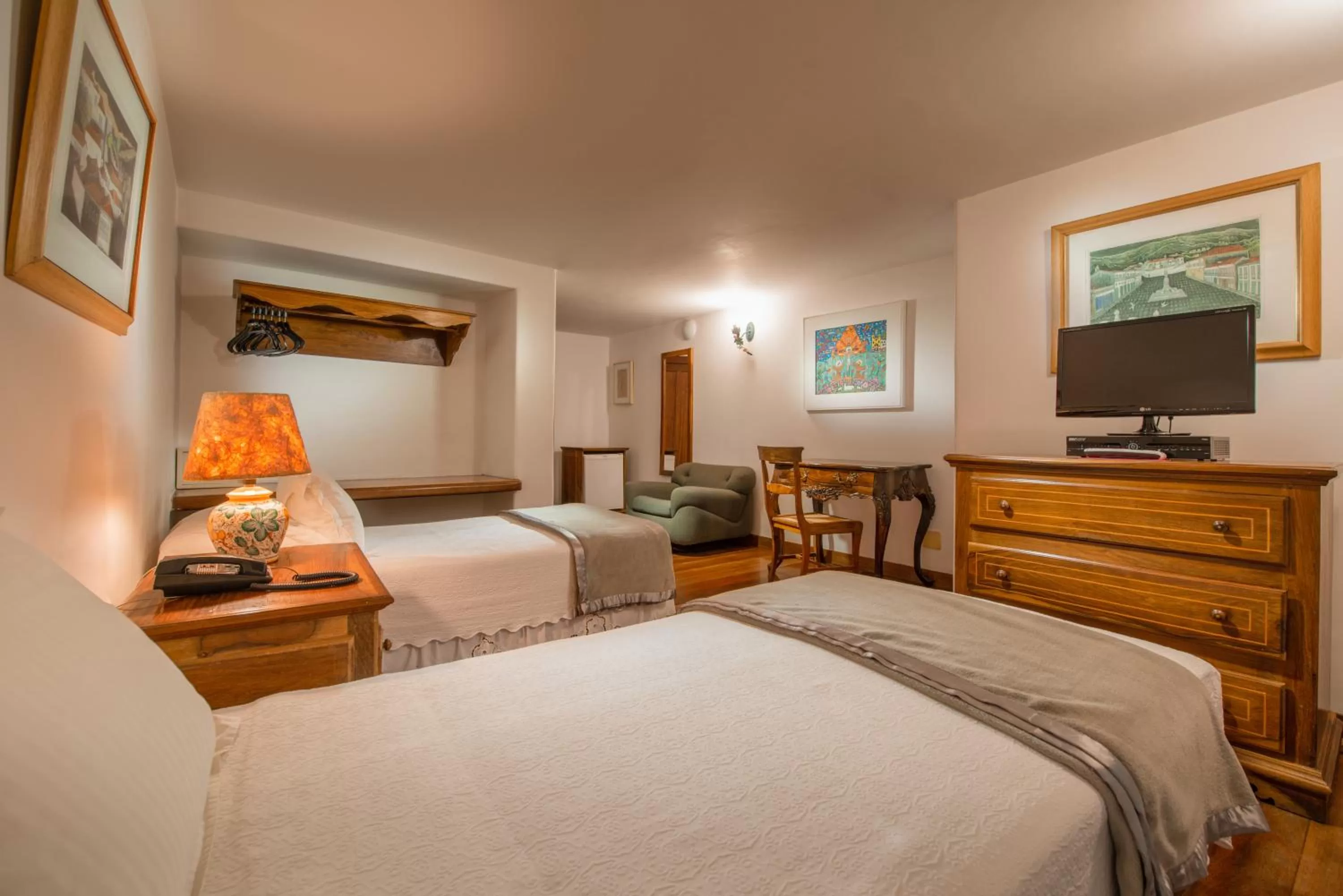 Photo of the whole room in Pousada do Mondego