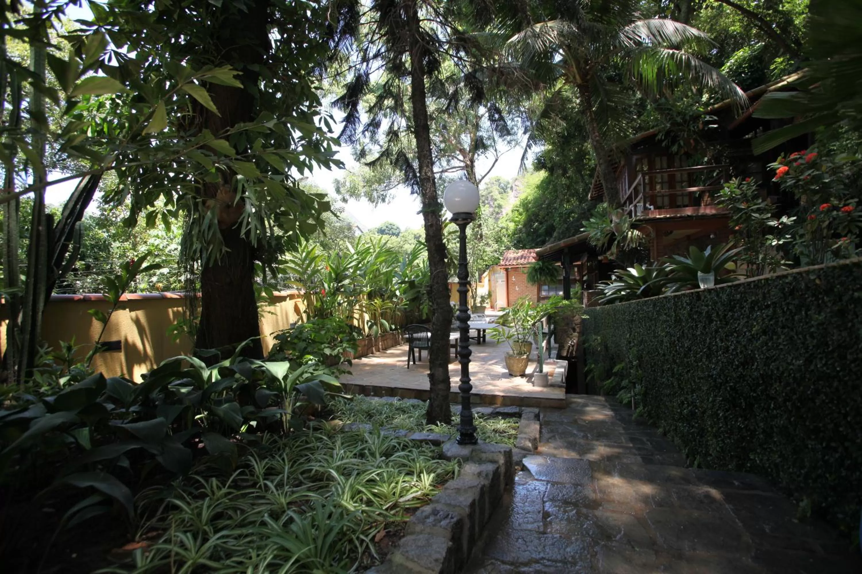 Facade/entrance in O Veleiro Bed and Breakfast