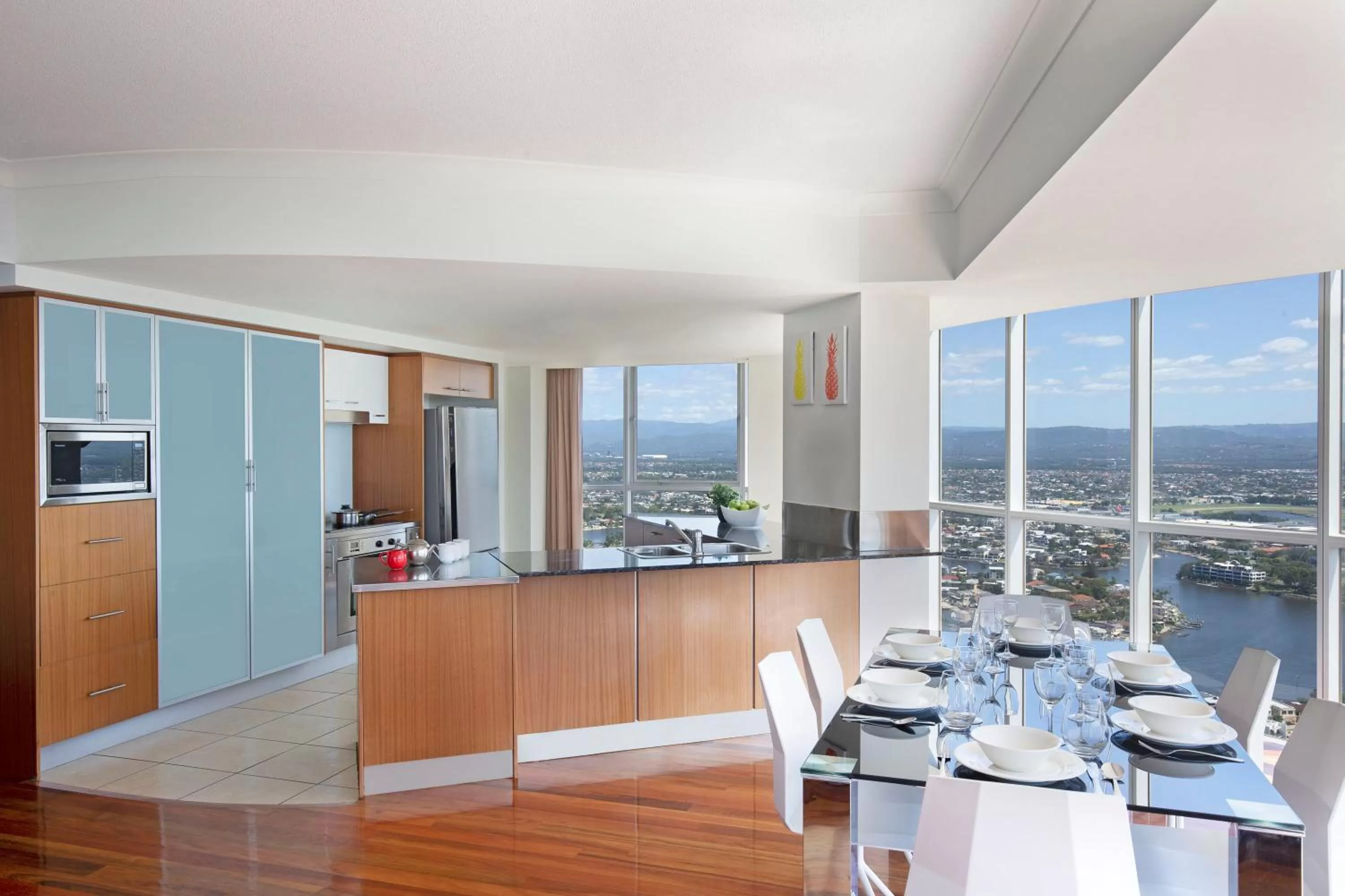 Kitchen or kitchenette in Mantra Towers of Chevron