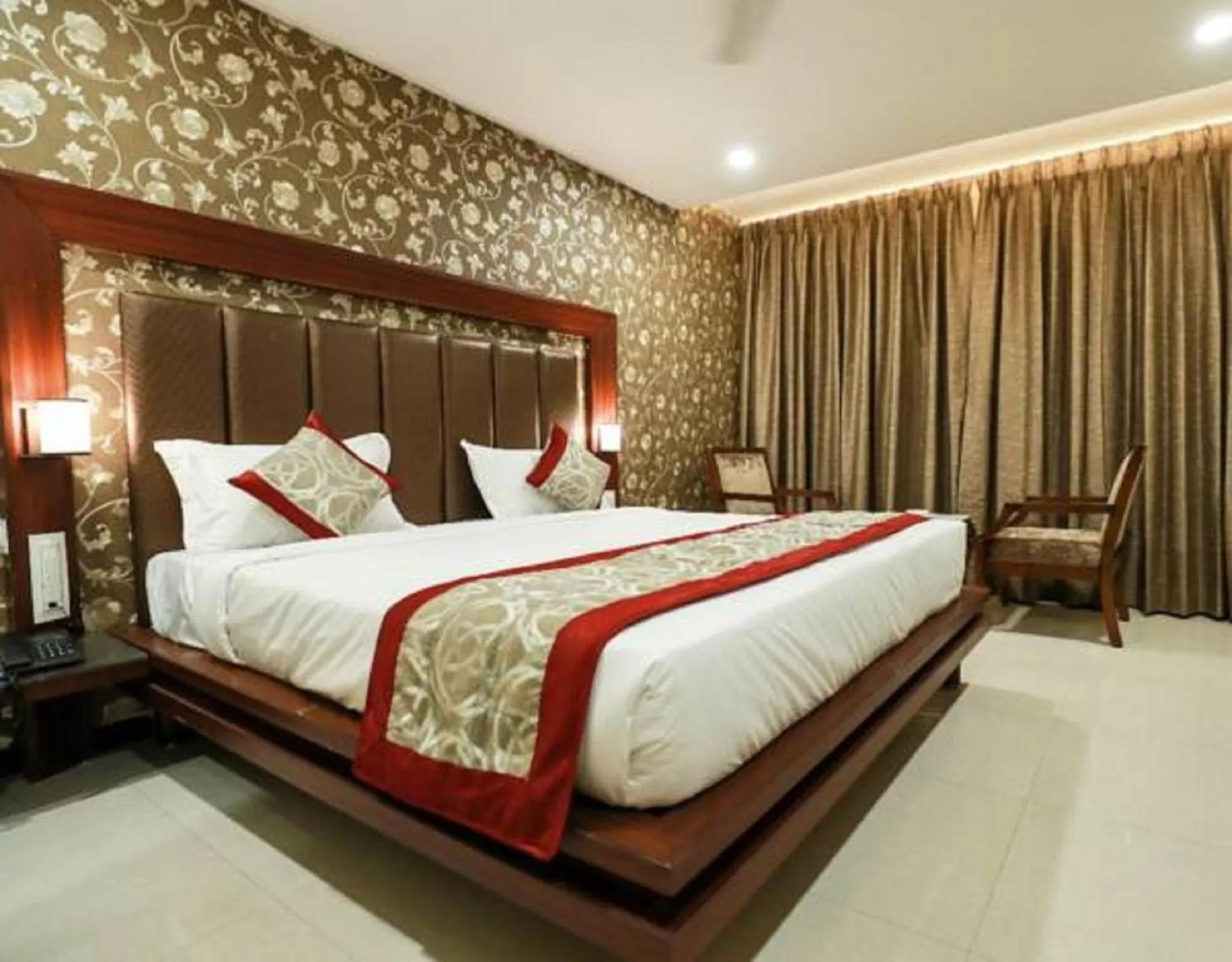 Bedroom, Bed in Hotel Grand Rajputana