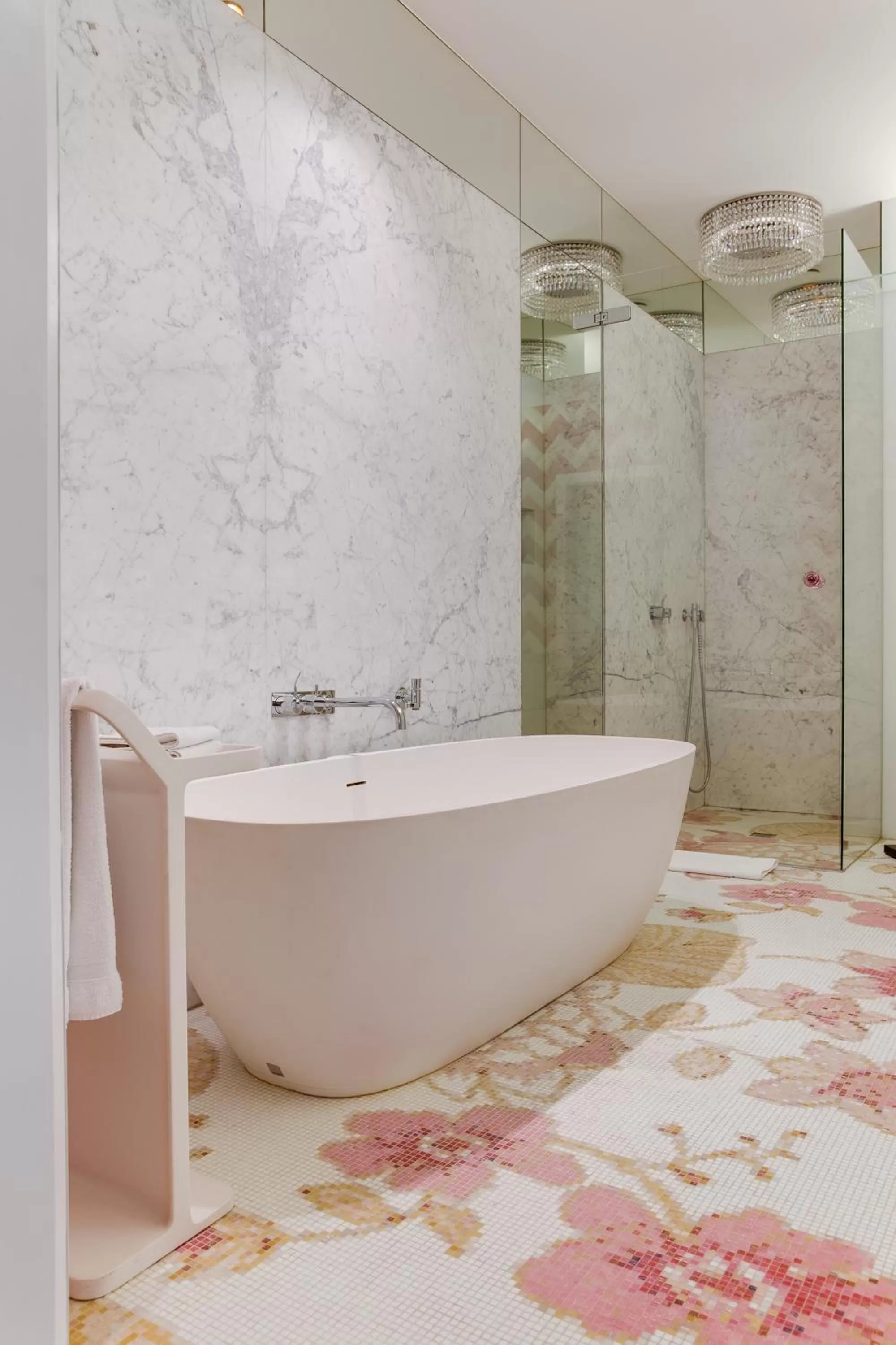 Shower in Hotel De Witte Lelie -Small Luxury Hotels of the World