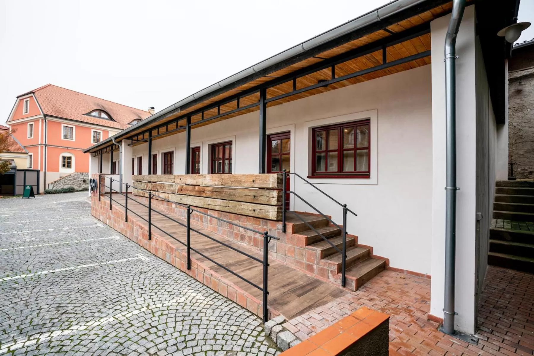 Property building in Hotel Dvur Hoffmeister