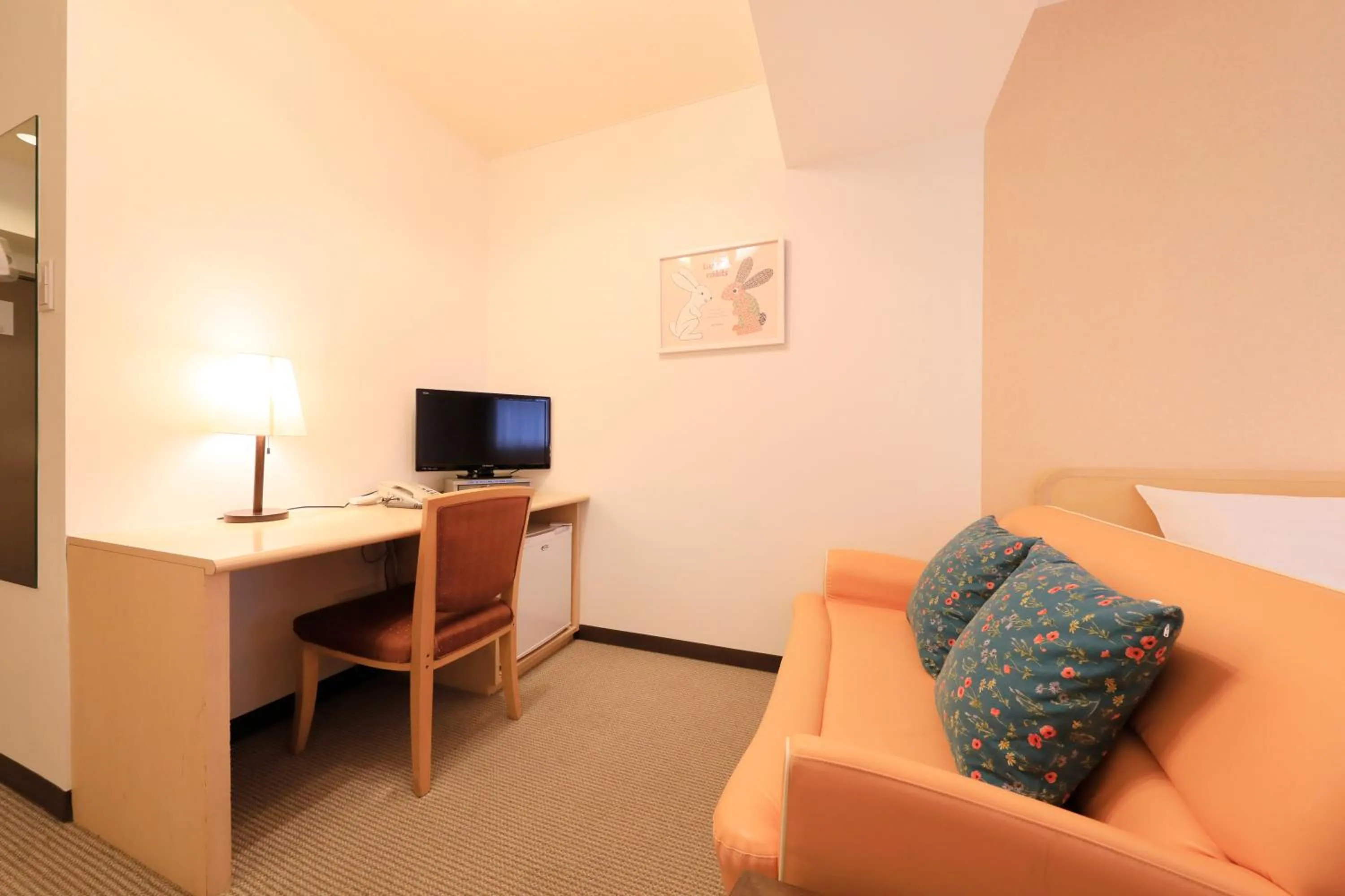 Photo of the whole room, Bed in Hotel Famy Inn Kinshicho