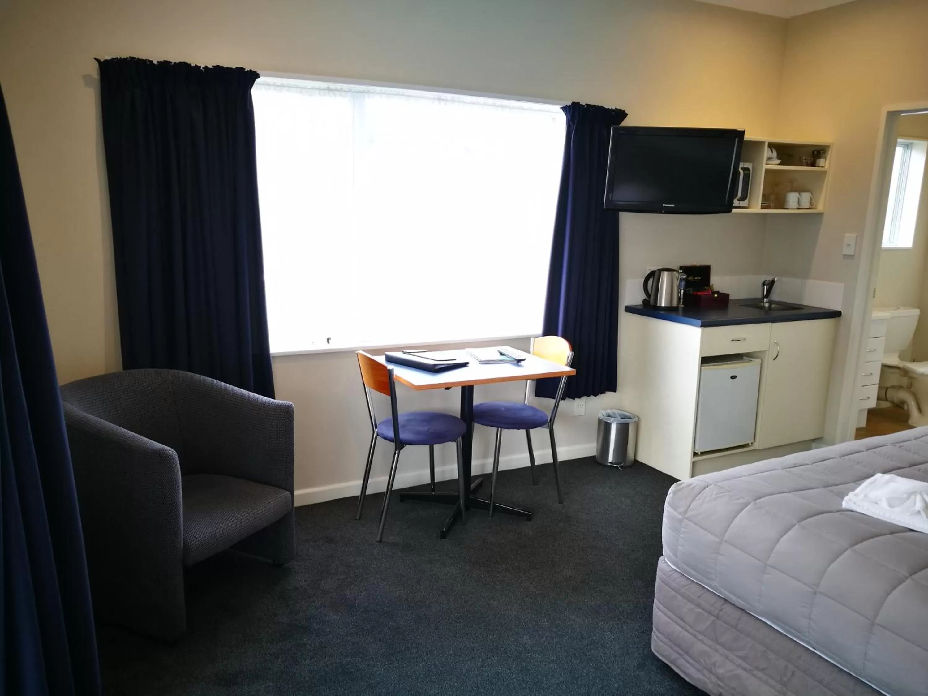 Airport Birches Motel