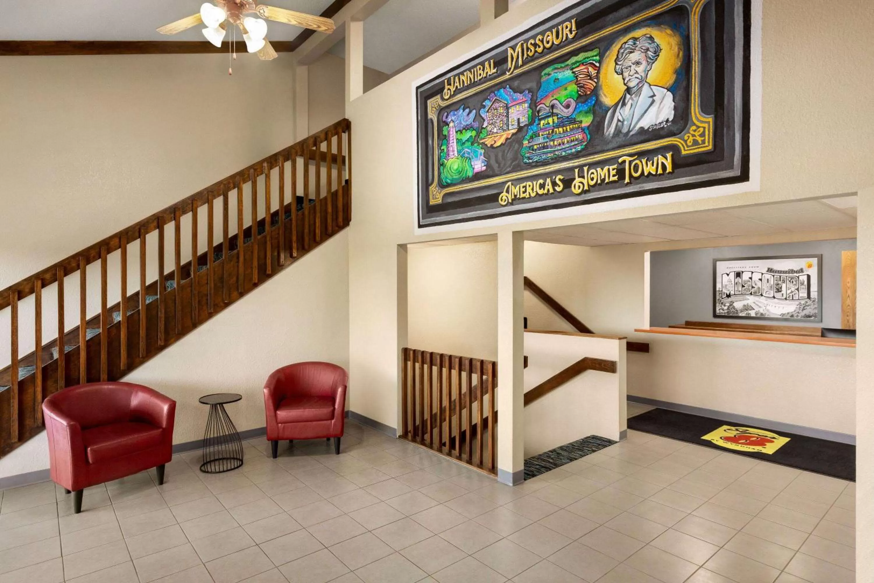 Lobby or reception in Super 8 by Wyndham Hannibal