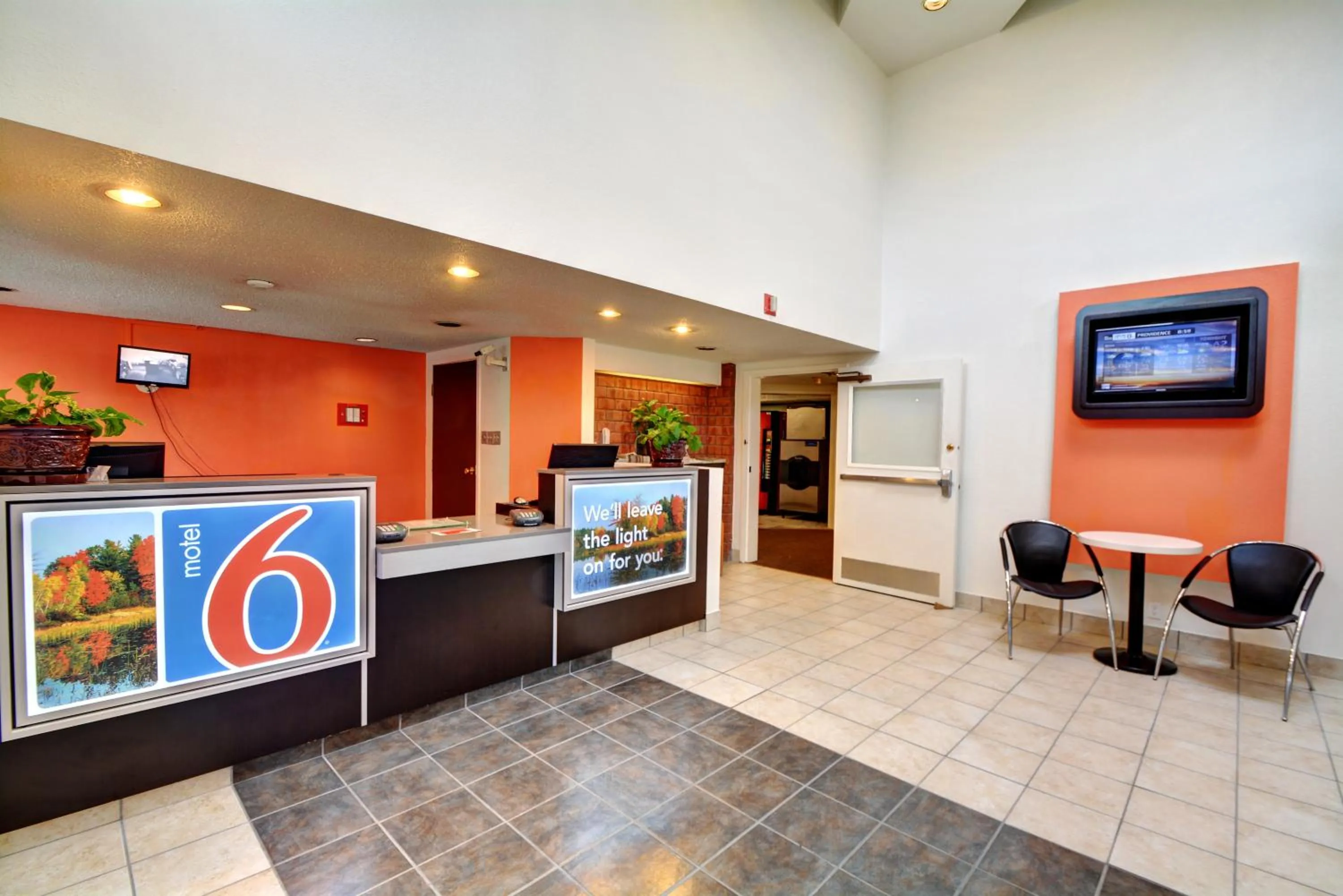 Lobby or reception in Motel 6-Newport, RI