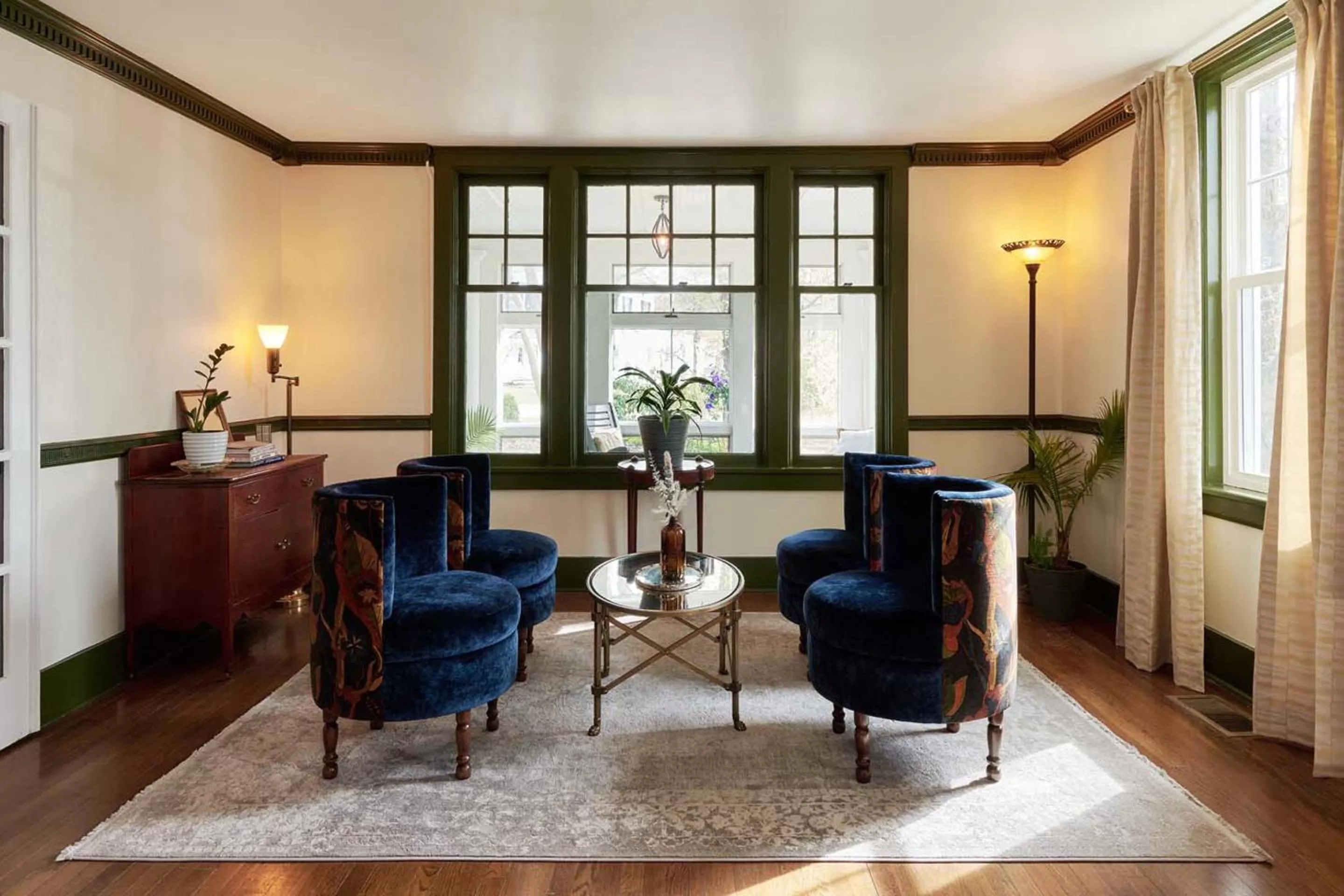 Lounge or bar in The Whitlock by The Lenox Collection