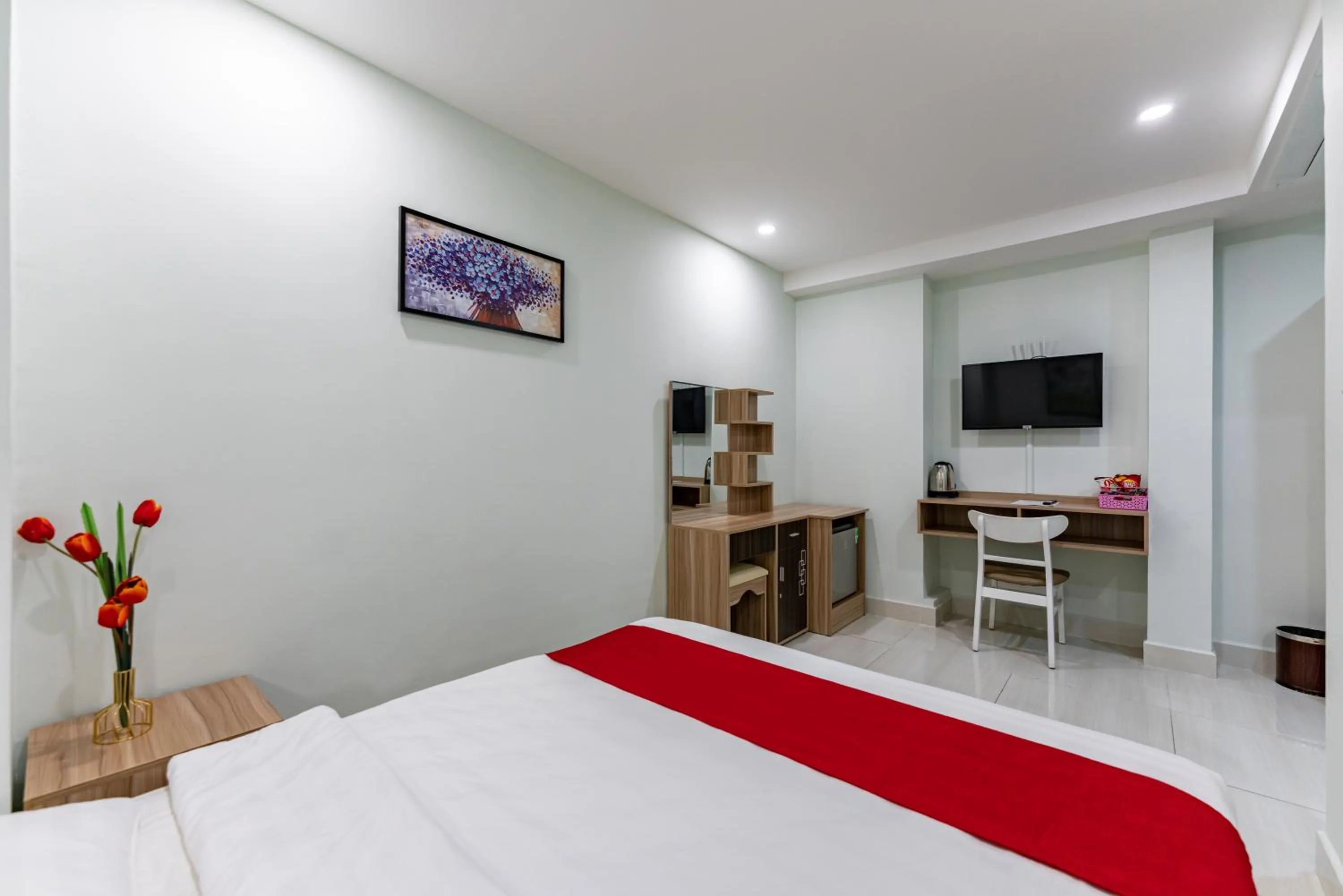 Bed in Cherry Hotel and Apartment