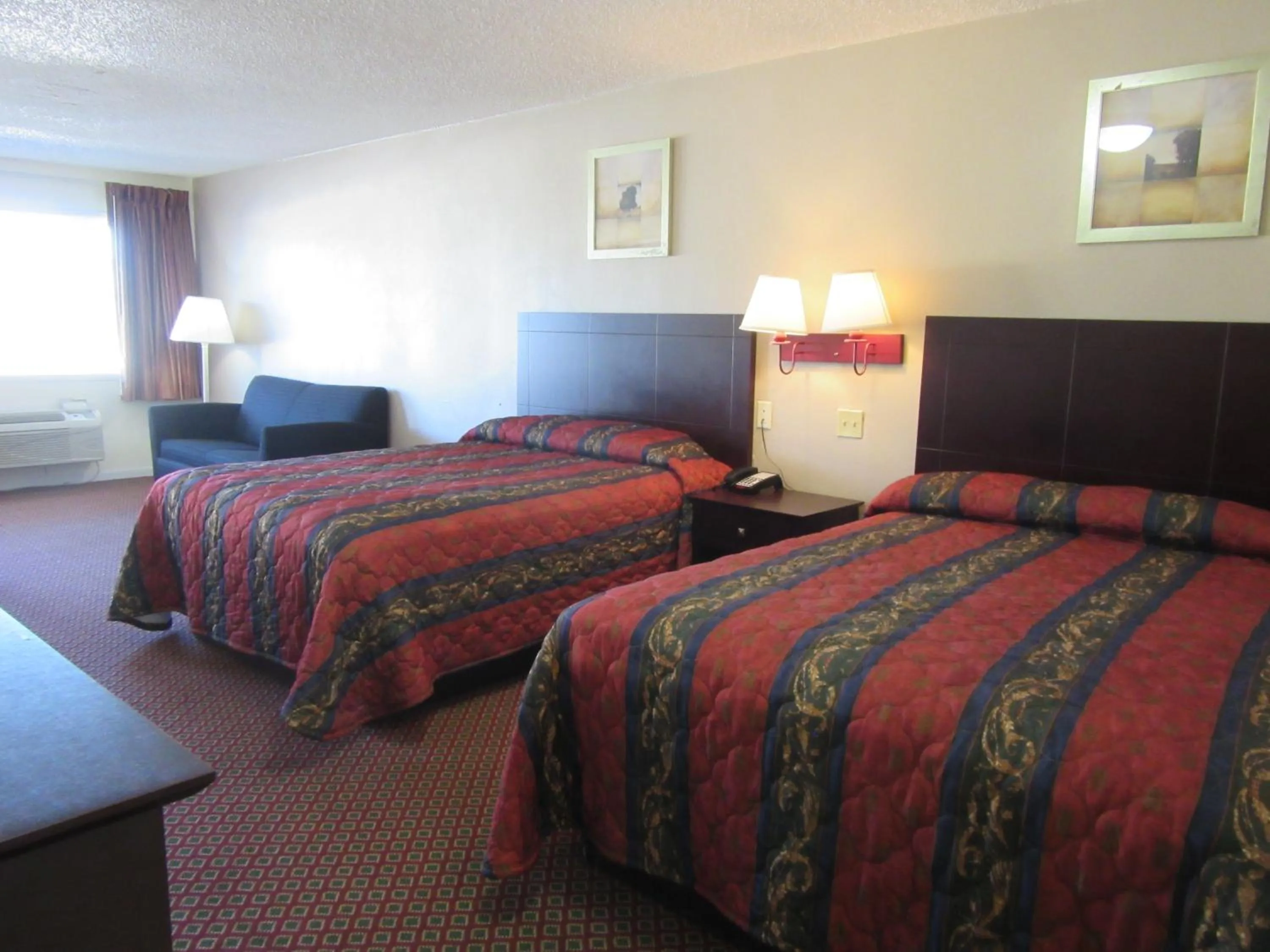 Bed in Royal Inn Abilene