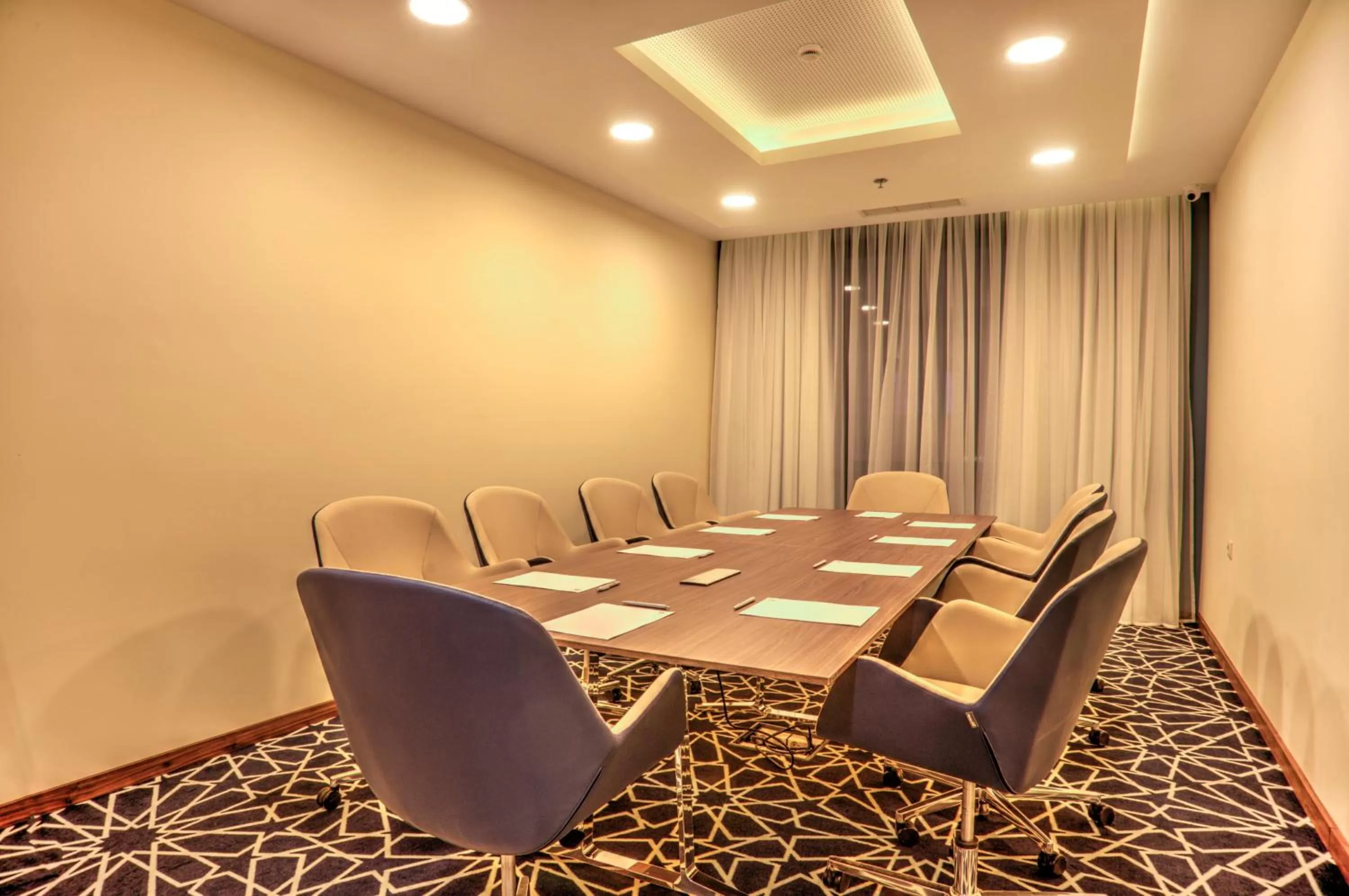 Meeting/conference room in Holiday Inn Plovdiv by IHG