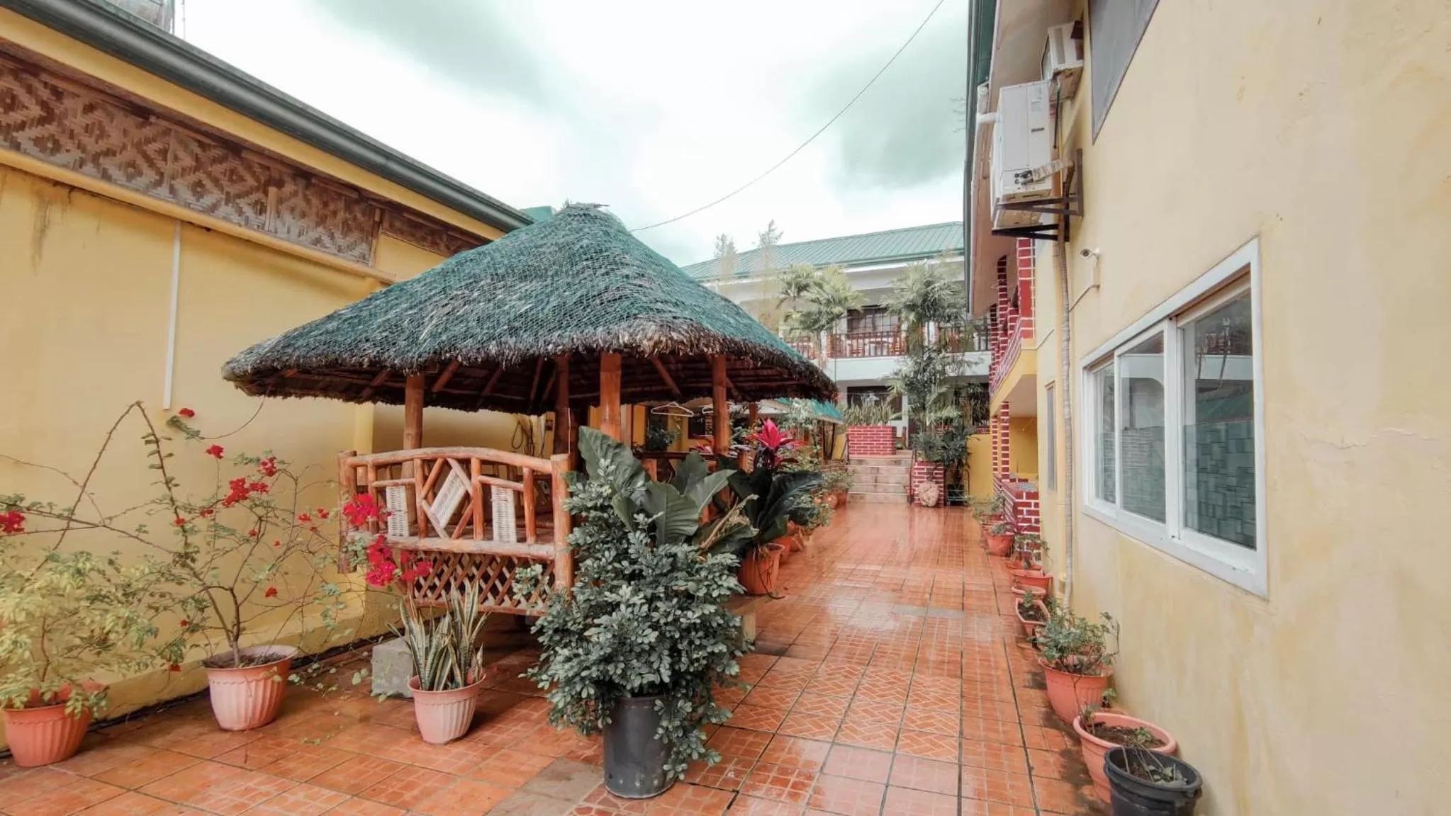 Inner courtyard view in Marina Village