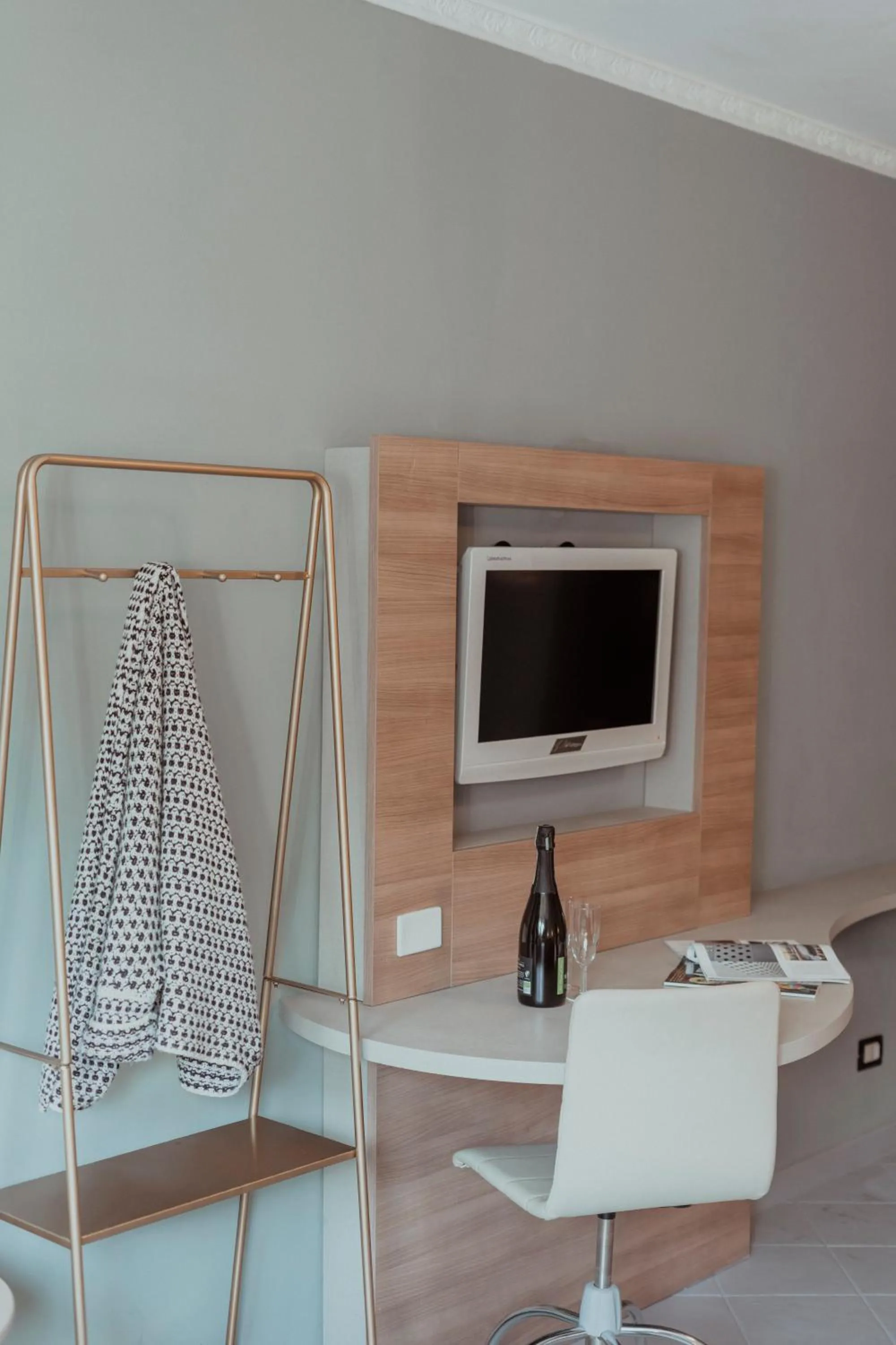 TV and multimedia in Hotel Marisa