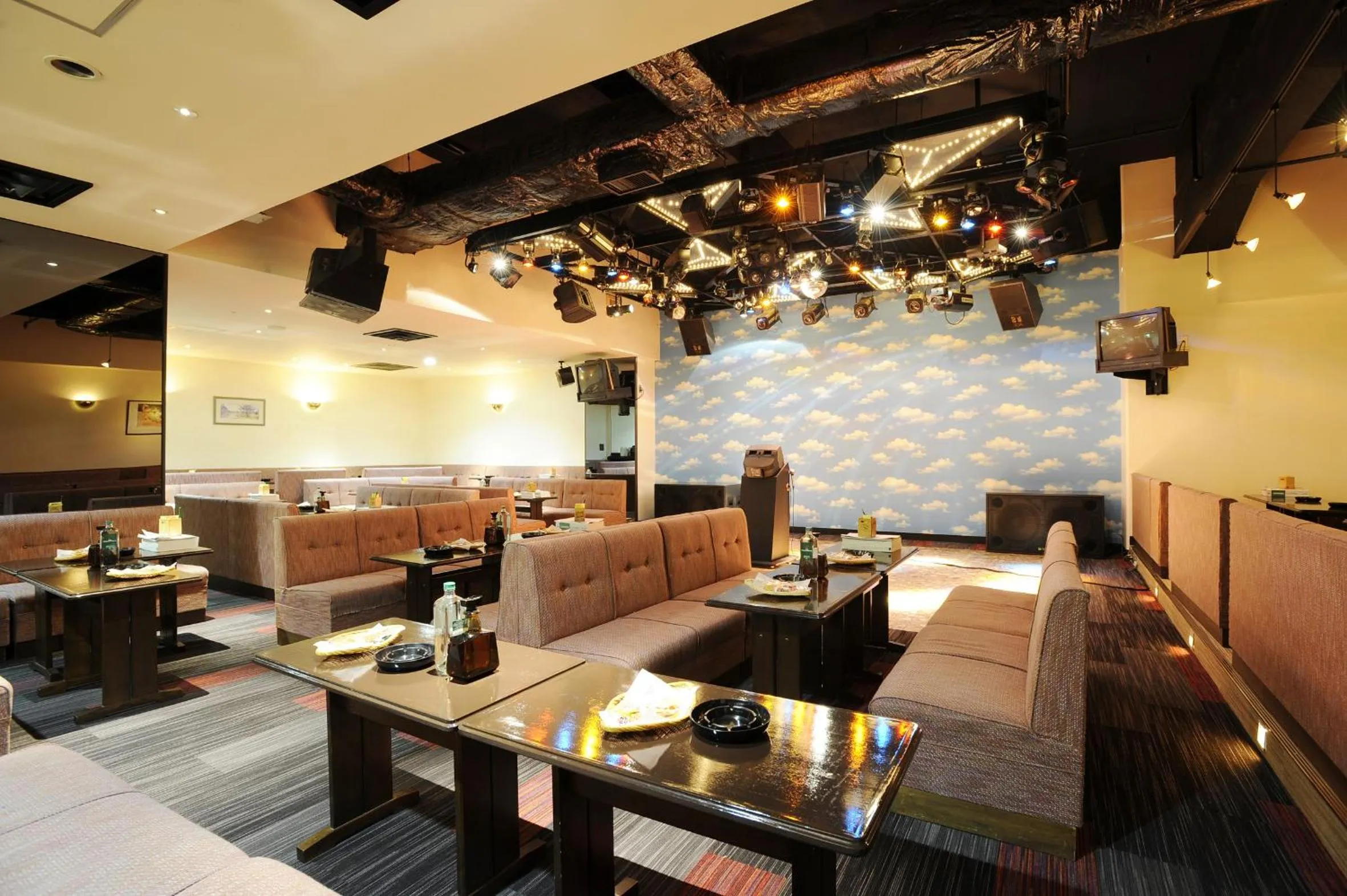 Karaoke in Hotel Taisetsu Onsen&Canyon Resort
