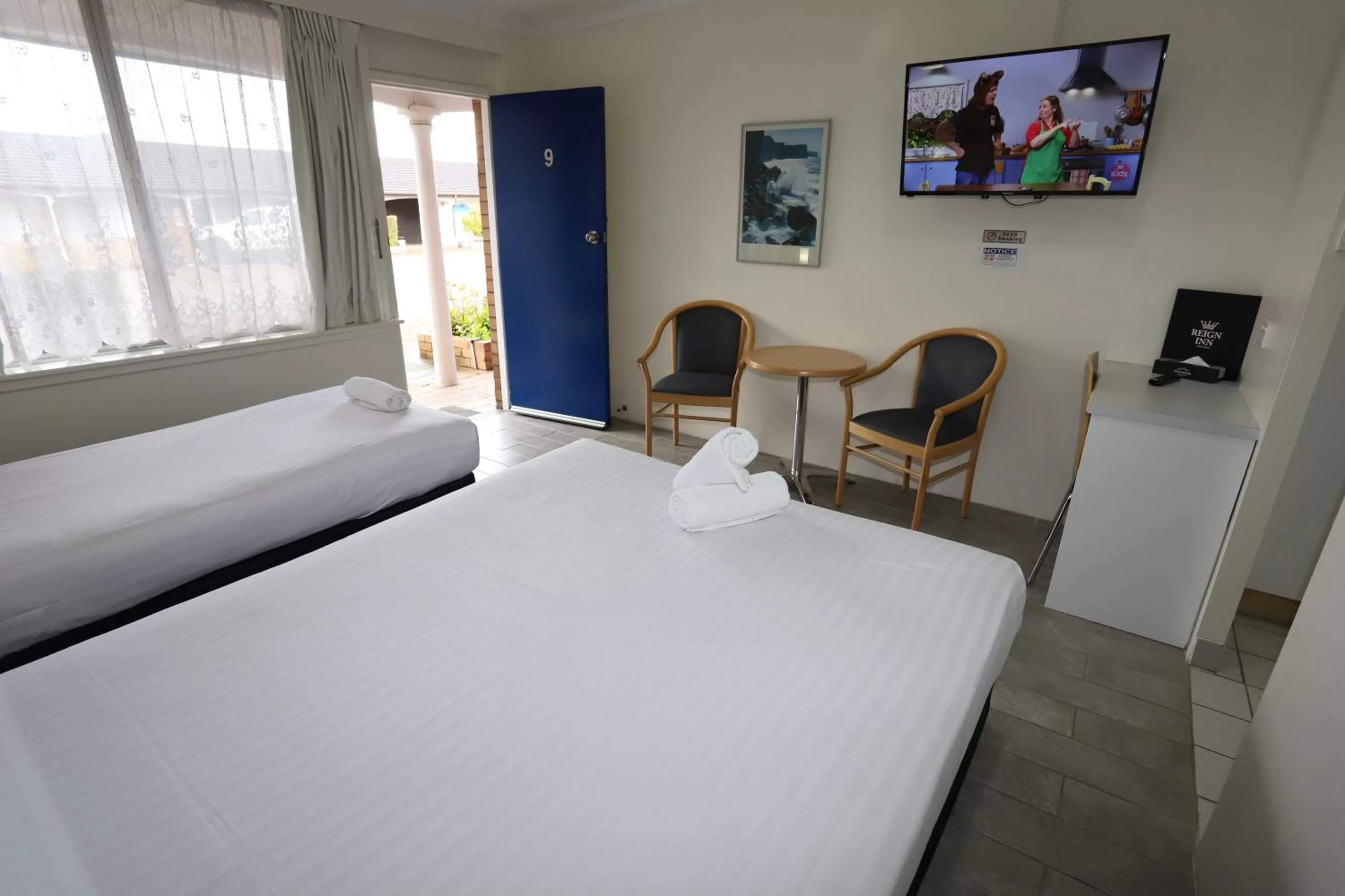 Bed in Reign Inn Newcastle