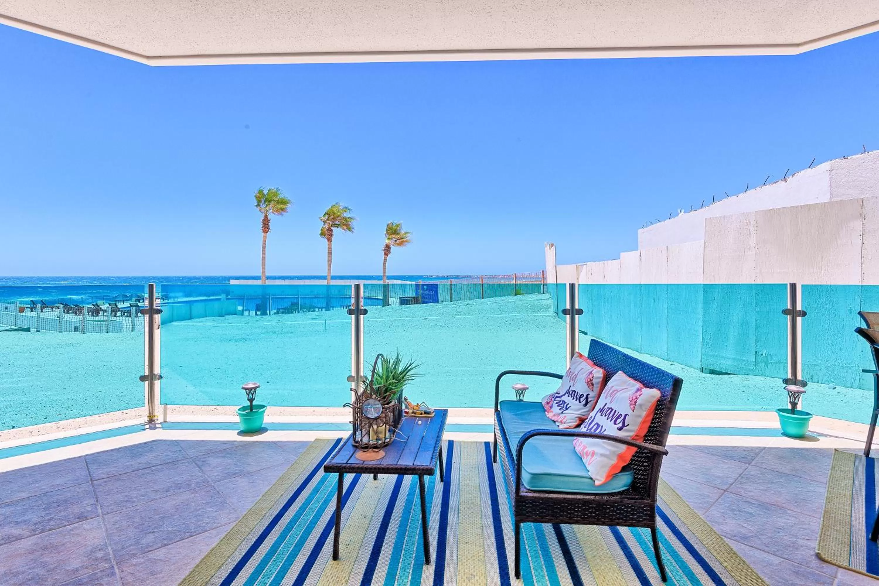 Esmeralda Beach Resort