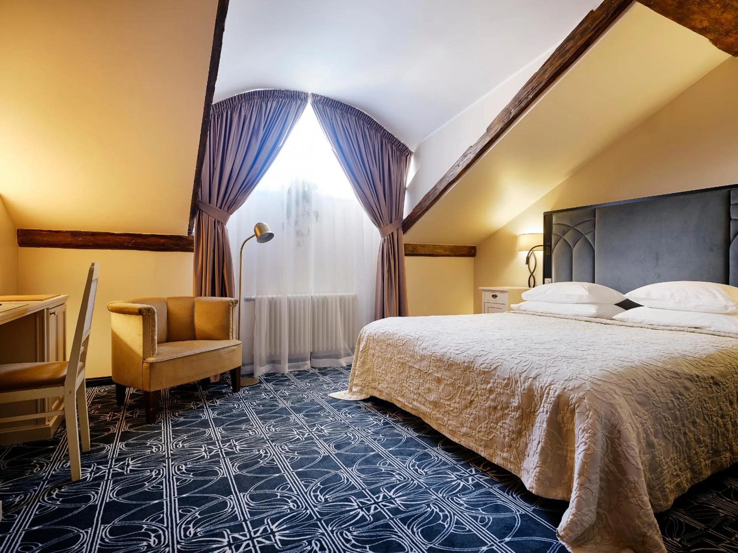 Bedroom, Bed in Villa Ammende Restaurant and Hotel