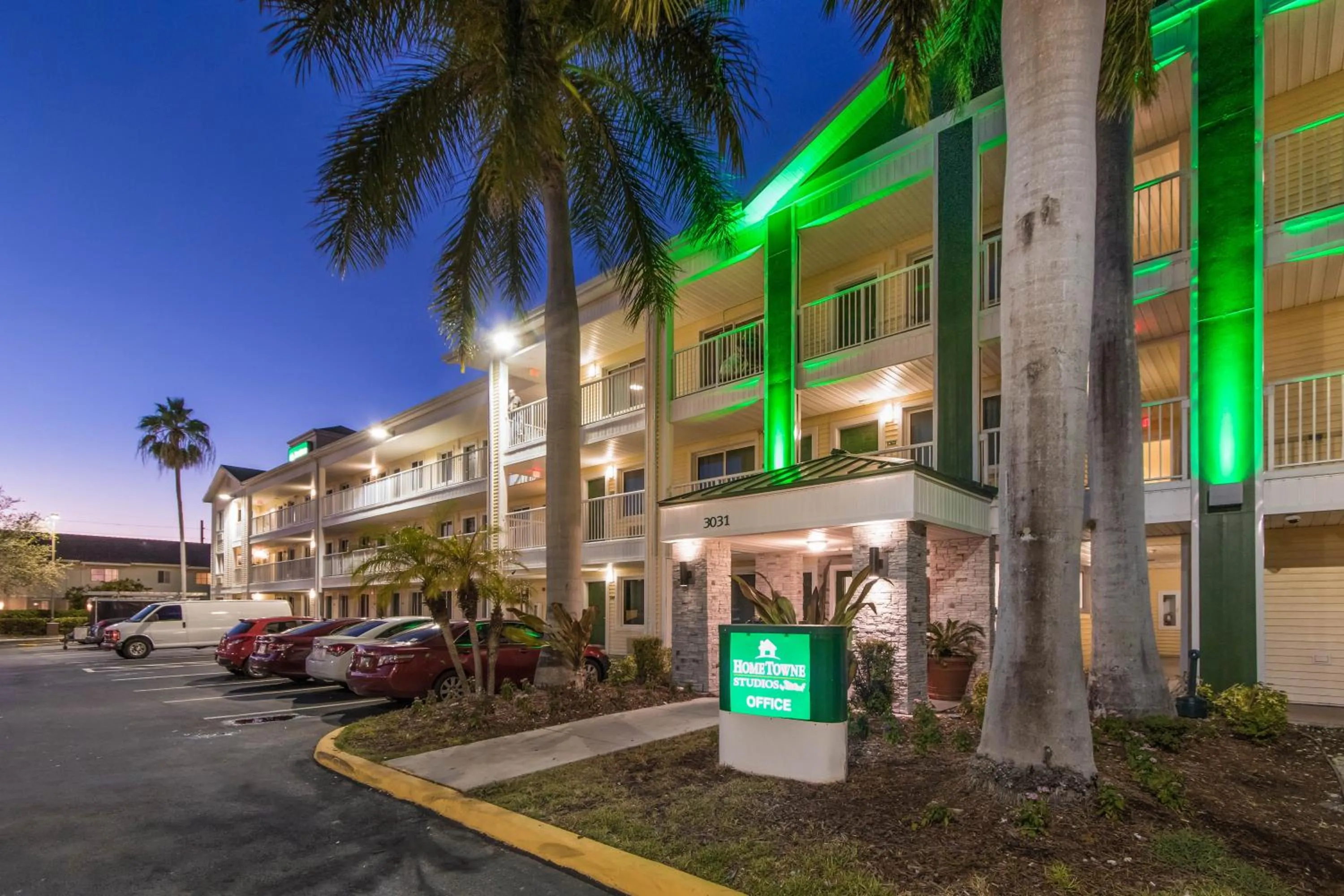 Property building in HomeTowne Studios by Red Roof Fort Lauderdale