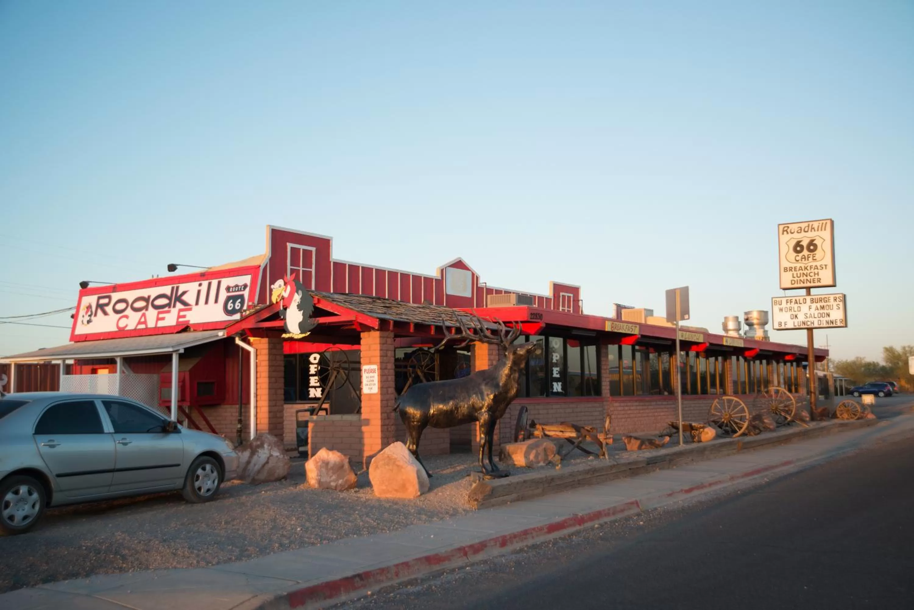 Restaurant/places to eat in Historic Route 66 Motel