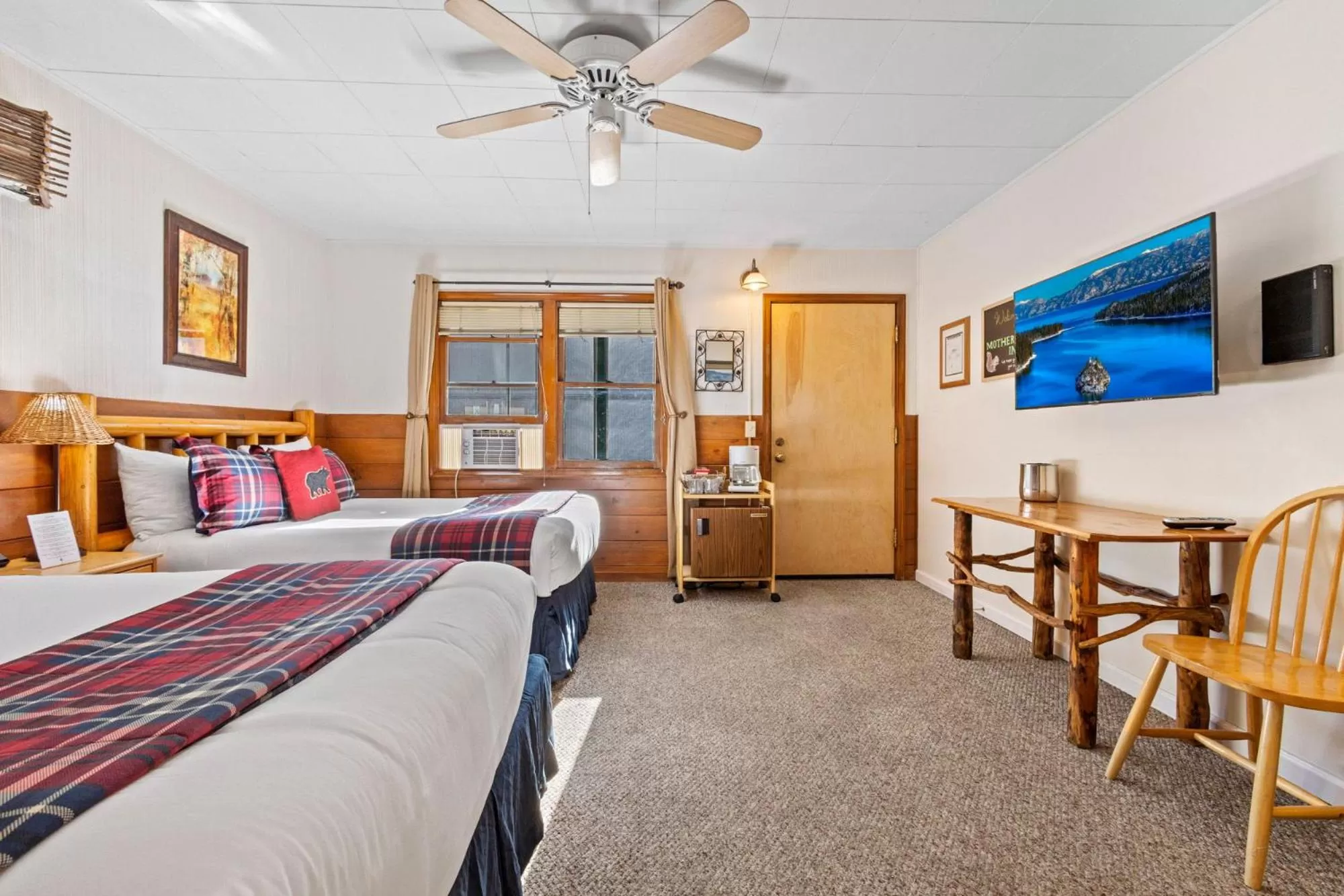Classic Quadruple Room in Mother Nature's Inn