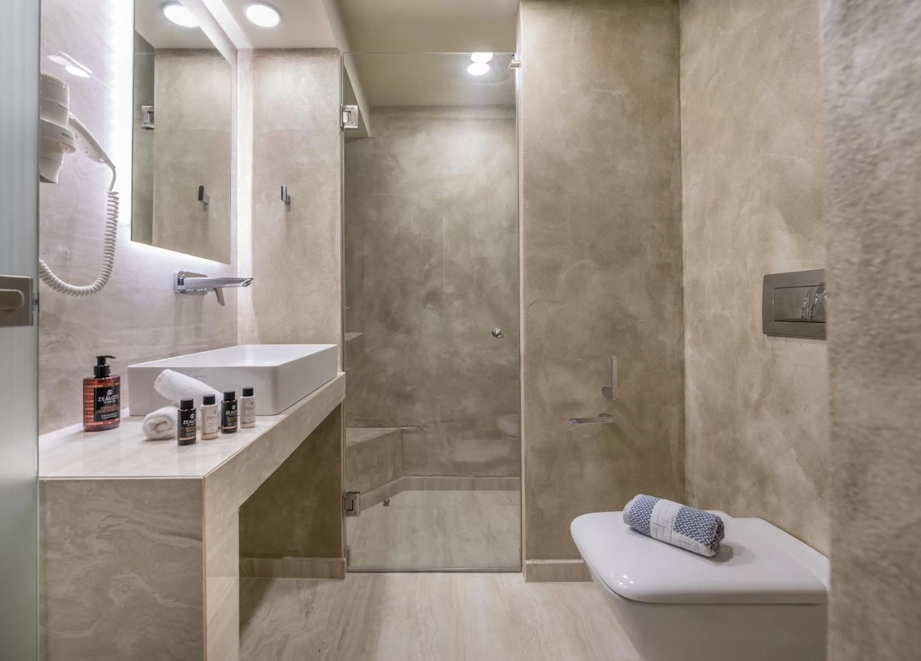 Bathroom in Phoenix Hotel