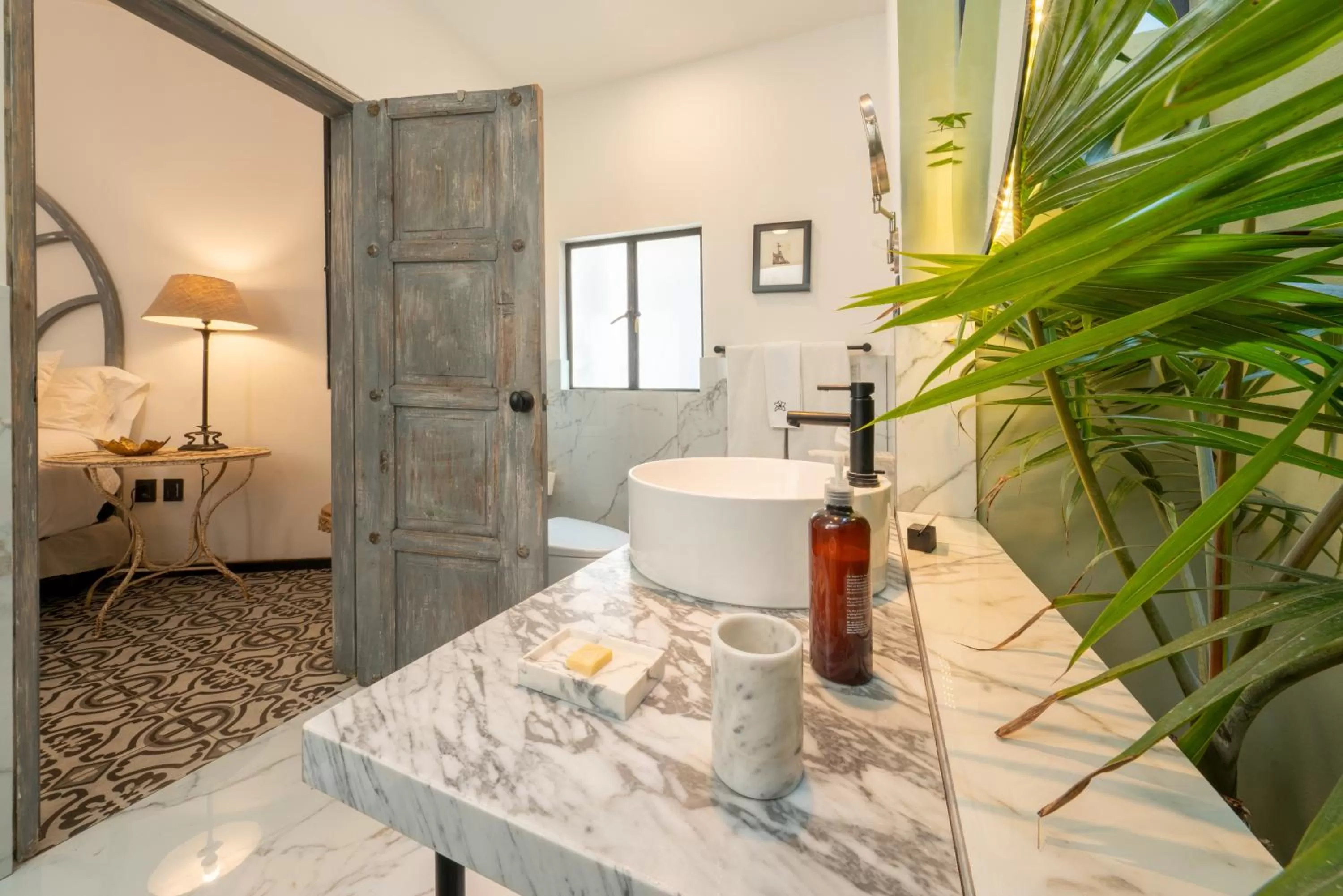 Bathroom in Orchid House Mexico City