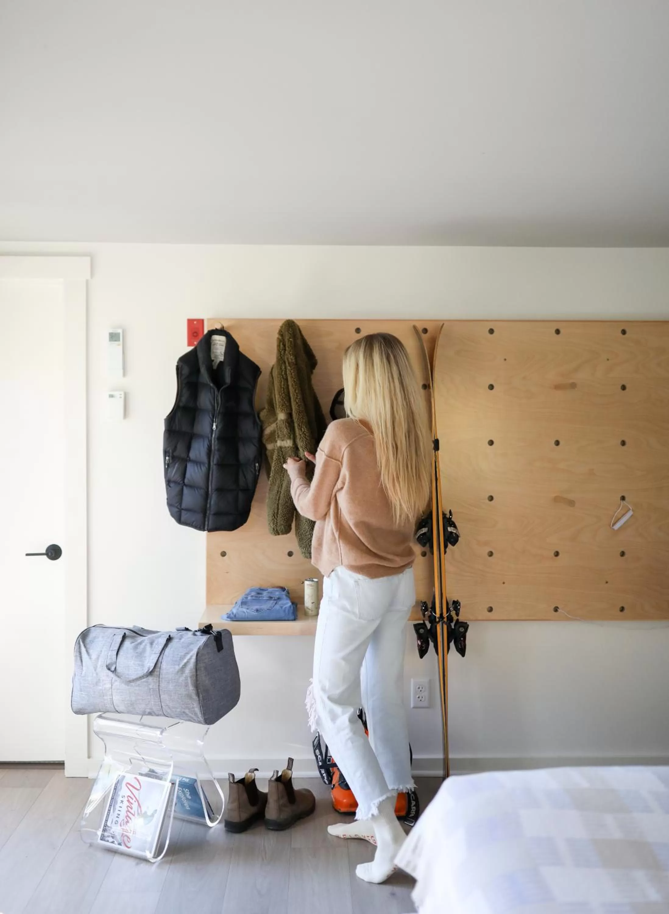 Decorative detail, Bed in Tälta Lodge, a Bluebird by Lark