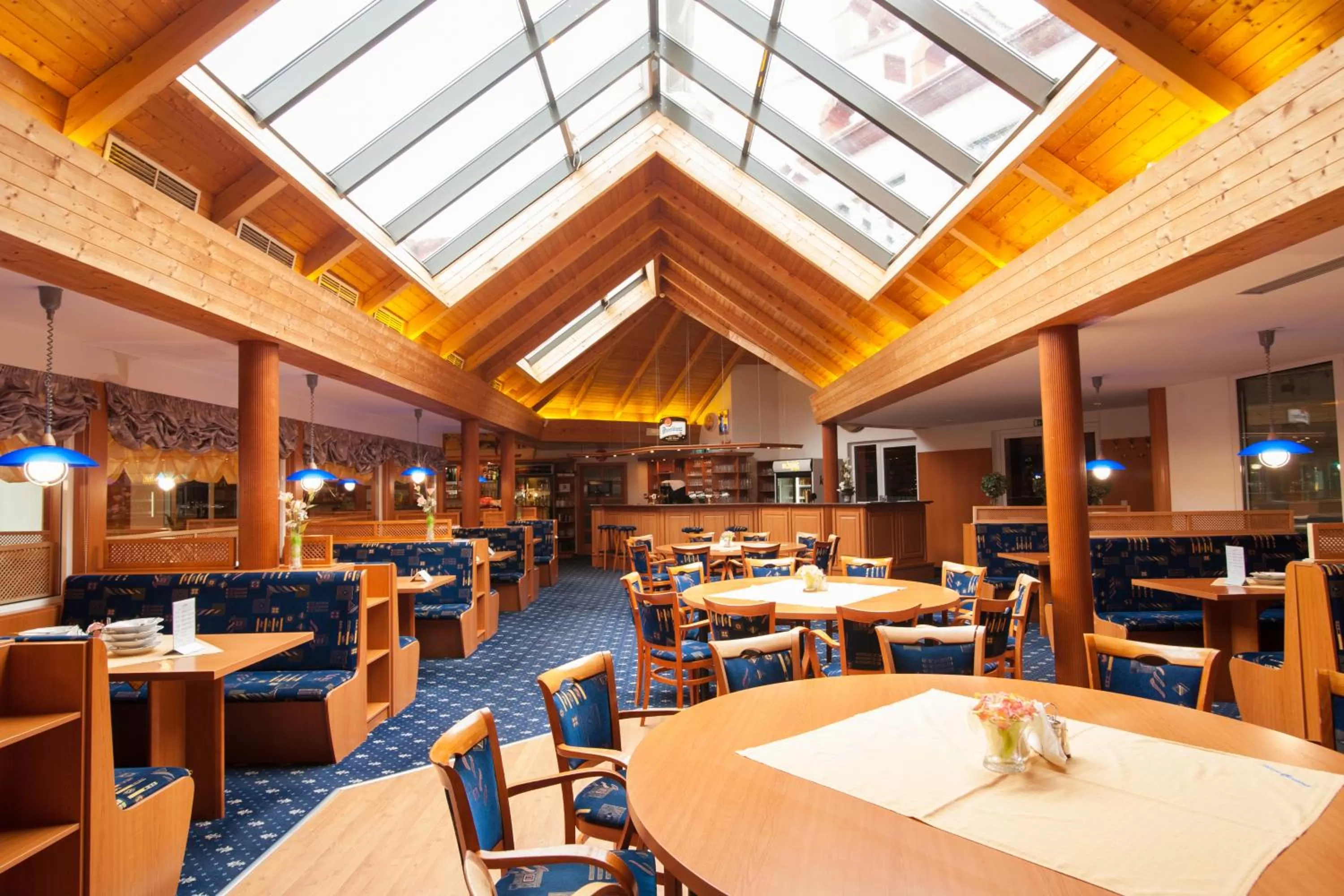 Restaurant/places to eat in Sport-V-Hotel