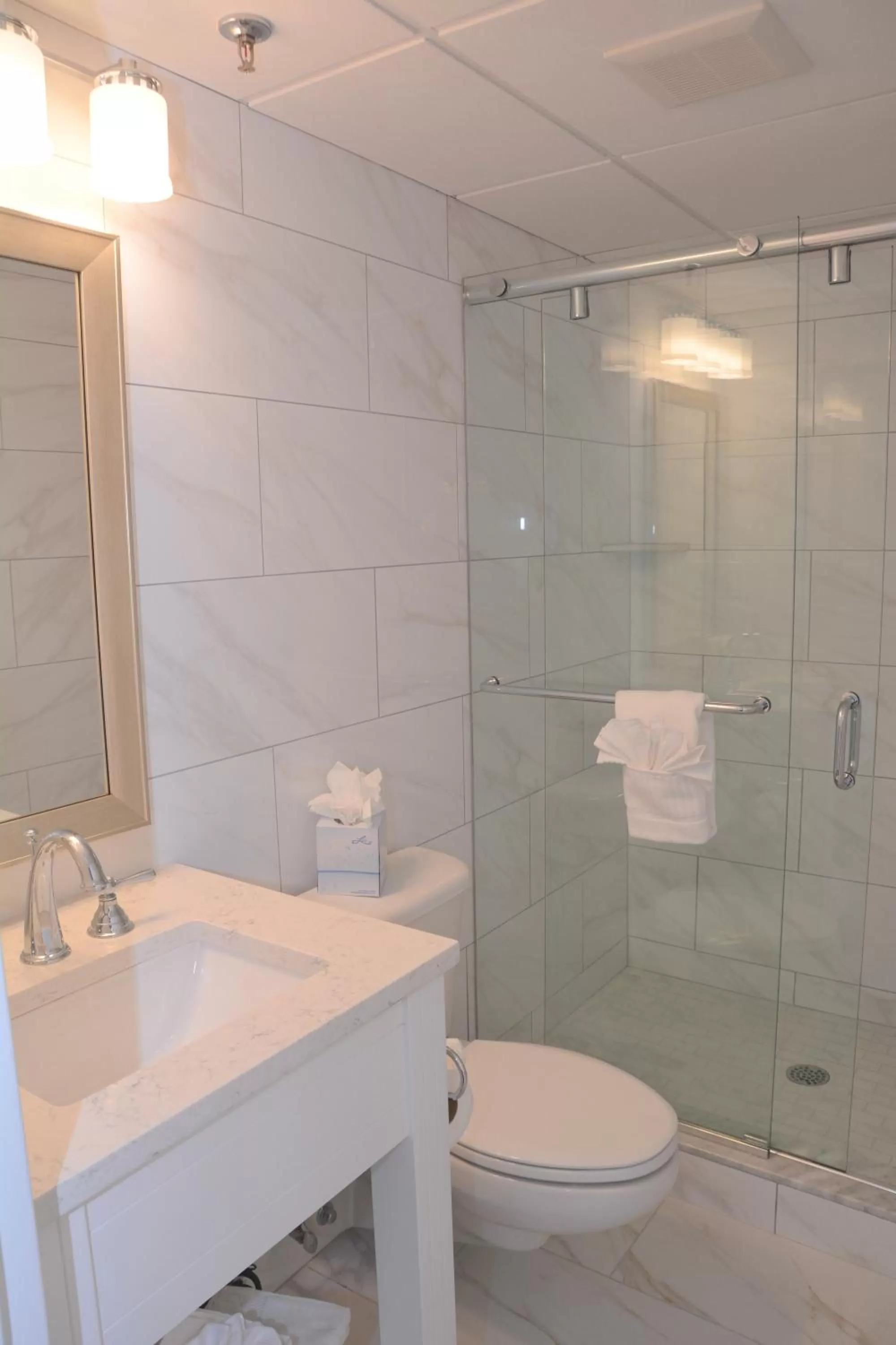 Shower in ICONA Cape May