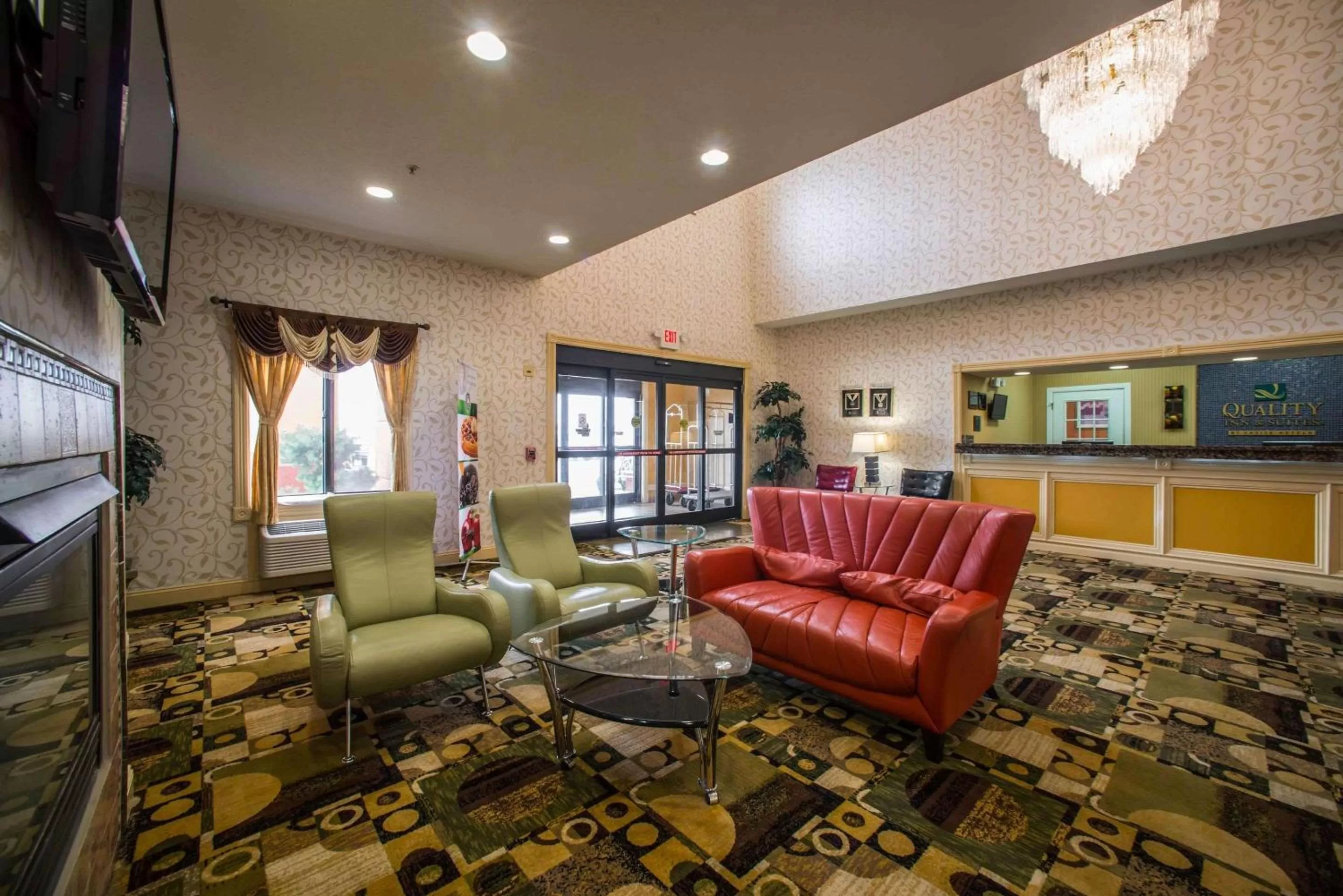 Lobby or reception in Quality Inn Litchfield Route 66