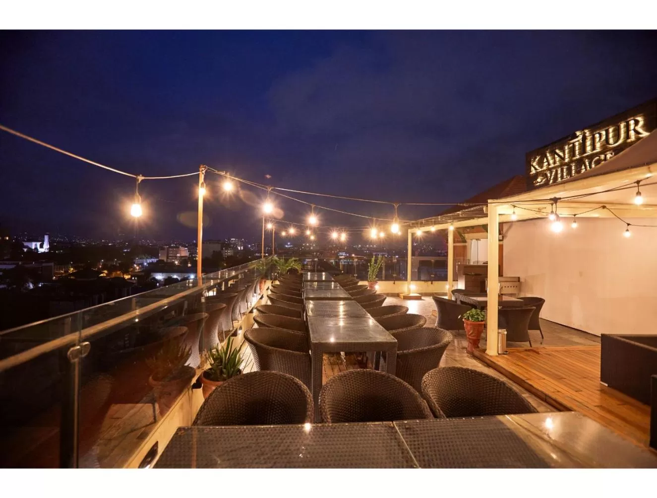 Restaurant/places to eat in Kantipur Village