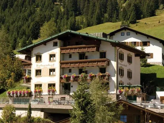 Property Building in Hotel-Garni Felsenhof Property Building in Hotel-Garni Felsenhof