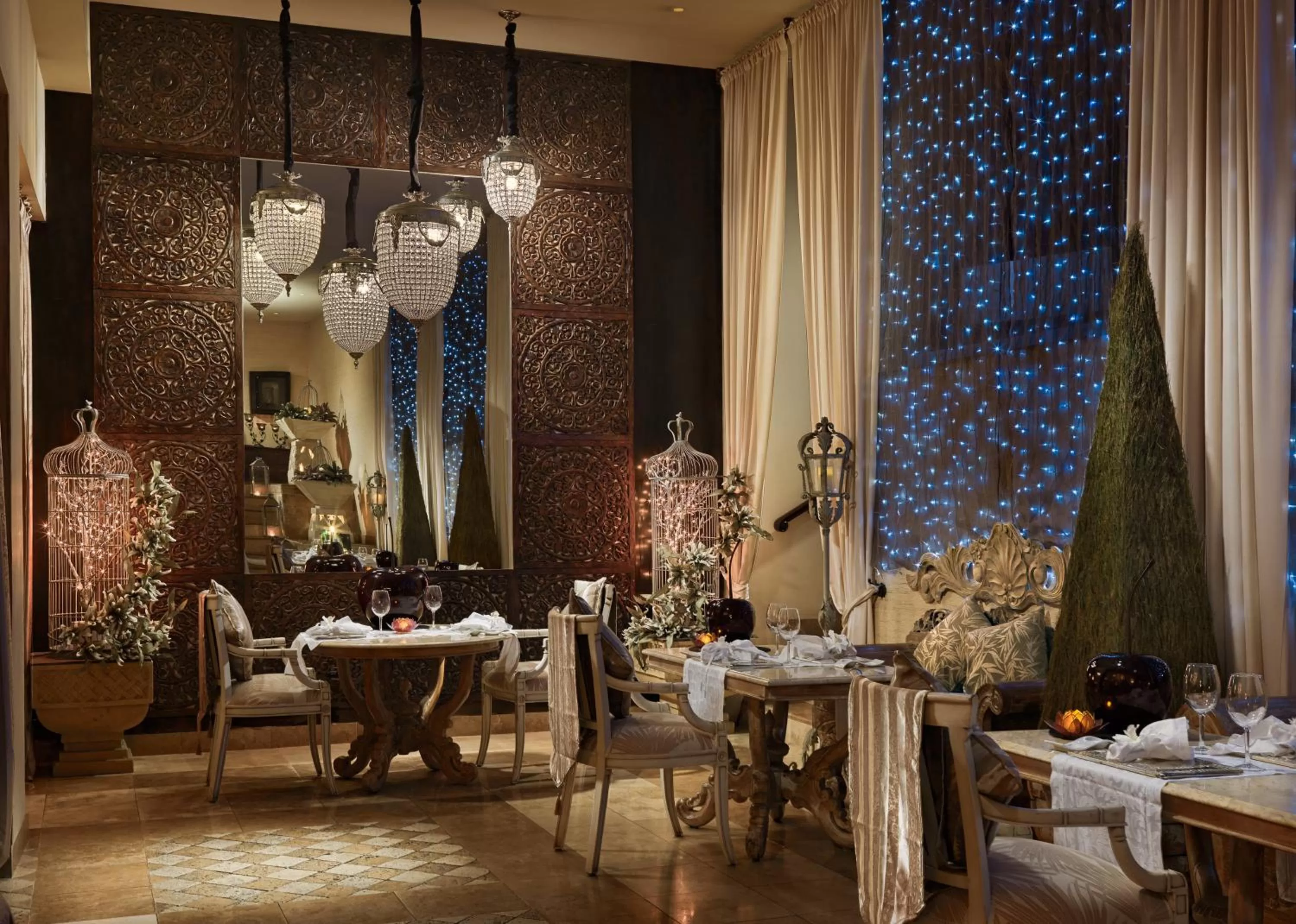 Living room in Royal Garden Villas, Luxury Hotel