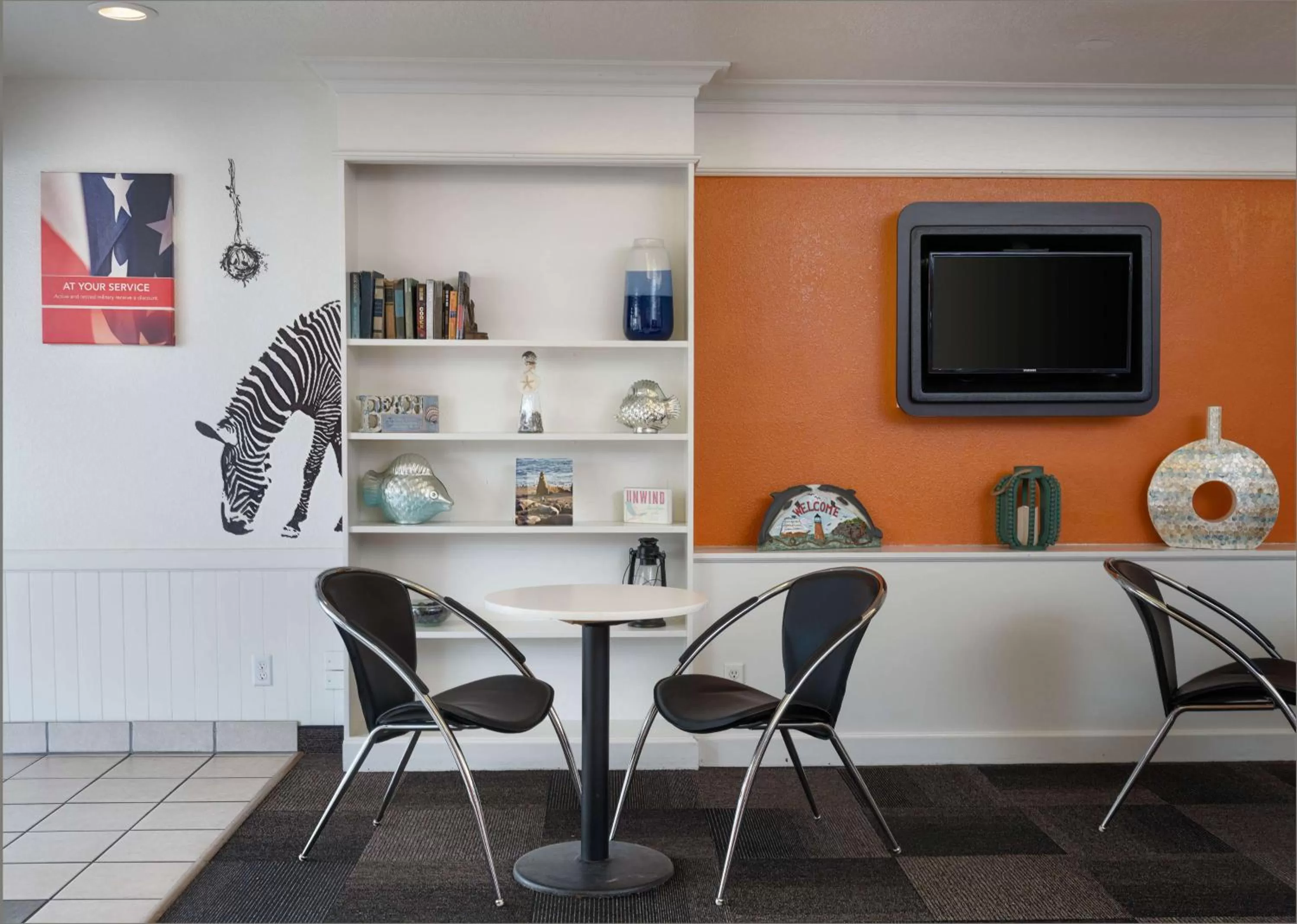 Lobby or reception in Motel 6 San Simeon, CA - Hearst Castle Area