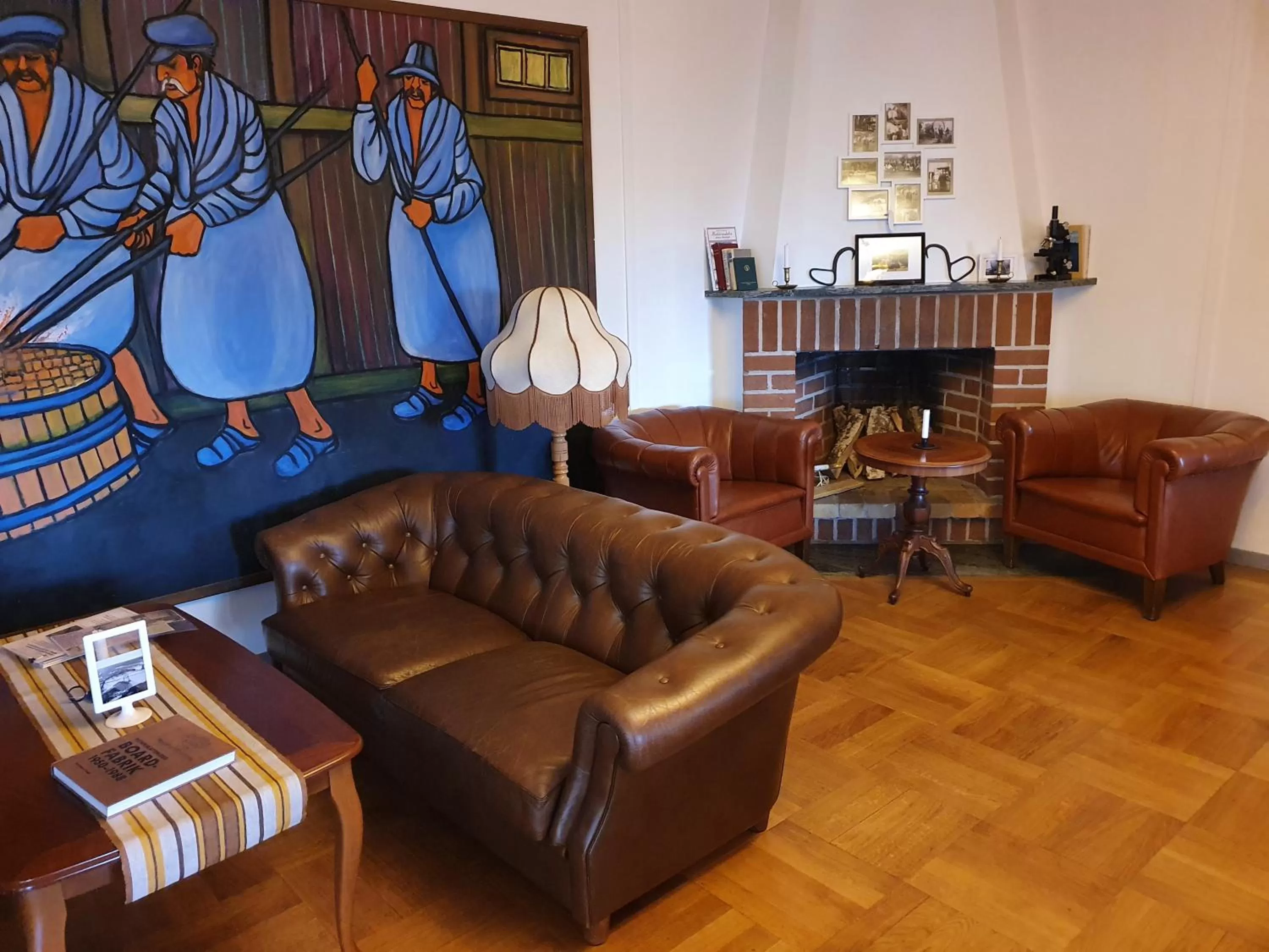 Communal lounge/ TV room in Brukshotellet Skinnsberg